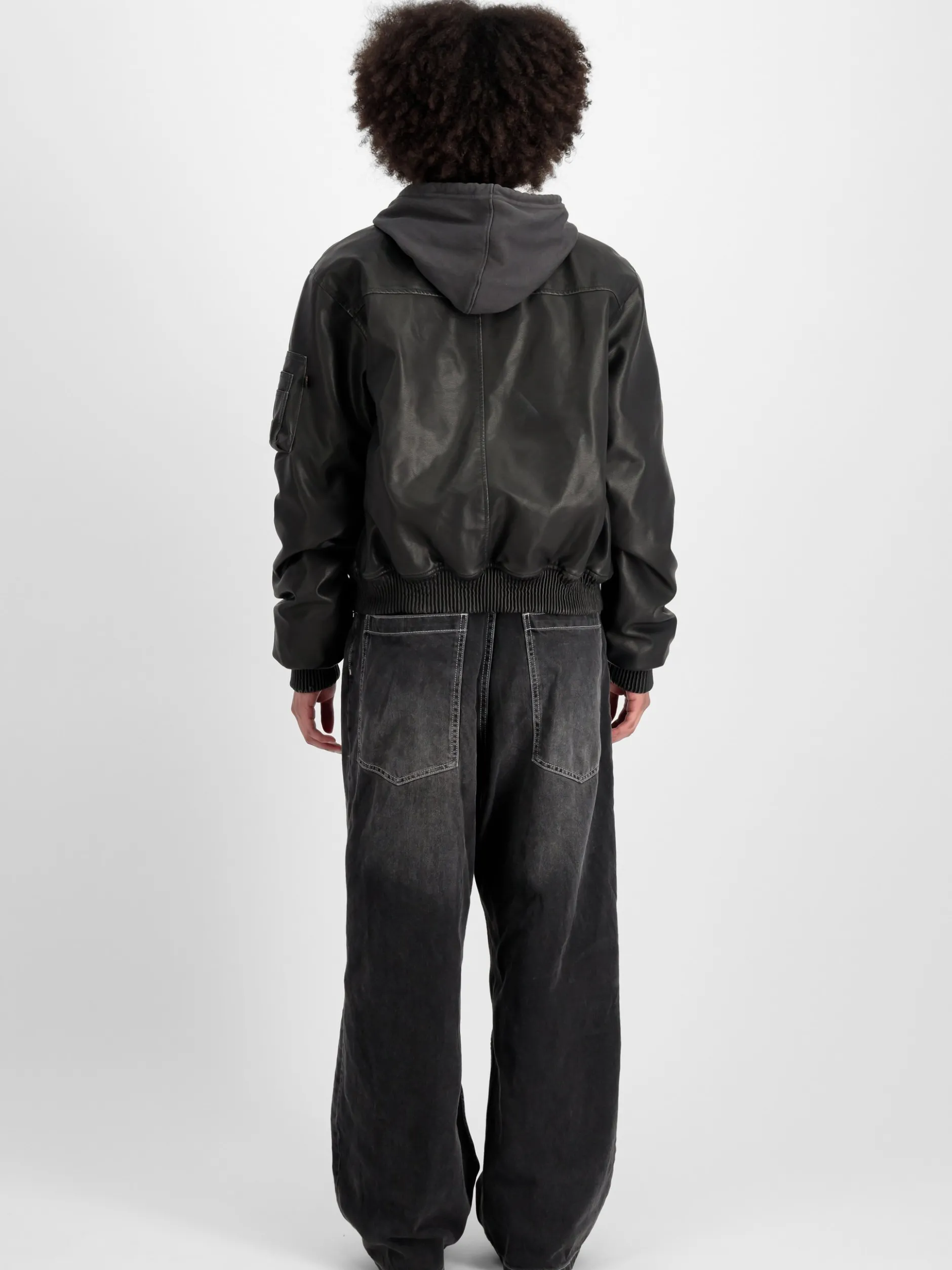 Alpha Industries Damen Bomberjacke in schwarz