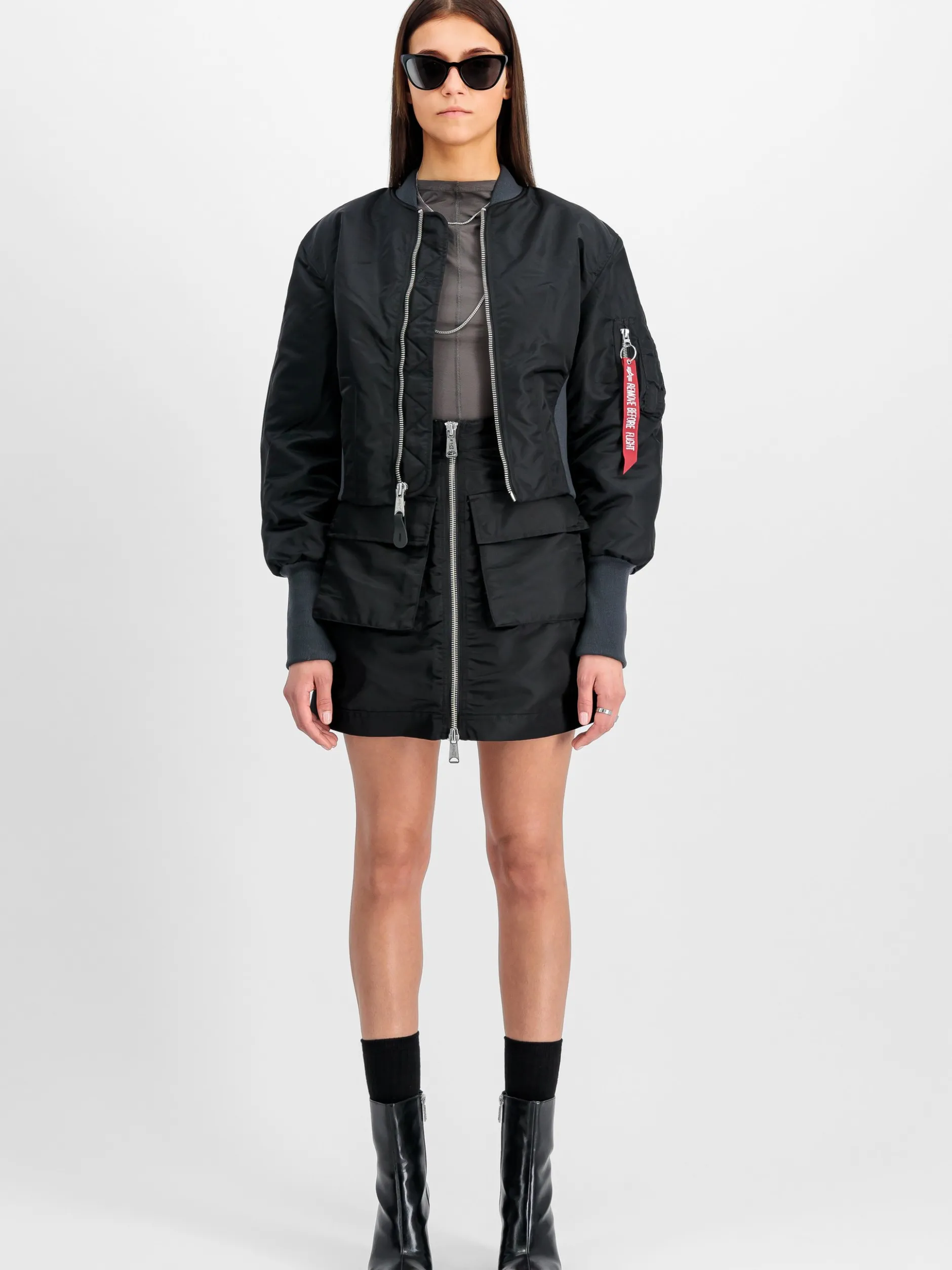 Alpha Industries Damen Bomberjacke in schwarz