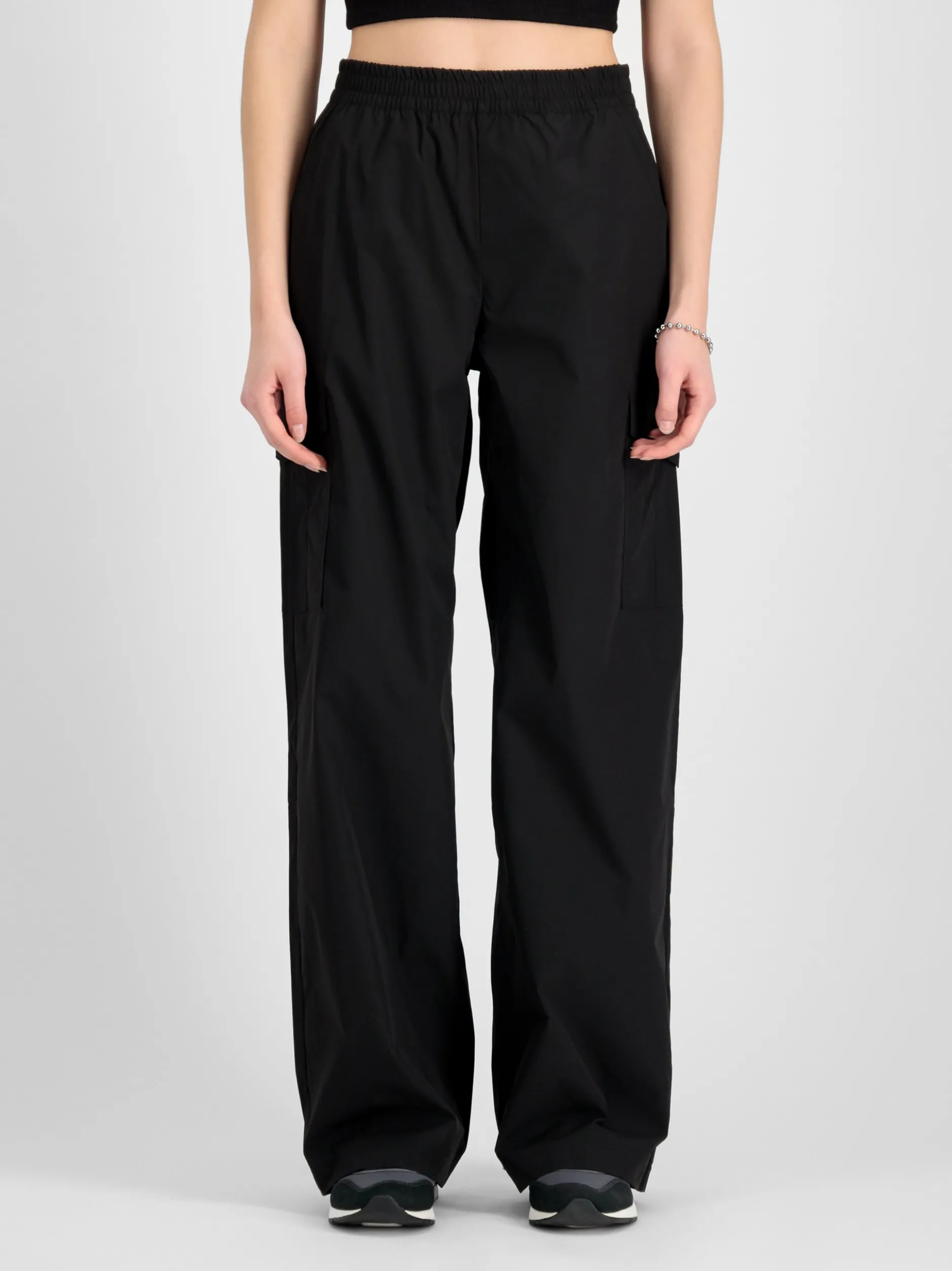 Alpha Industries Damen Hose in schwarz
