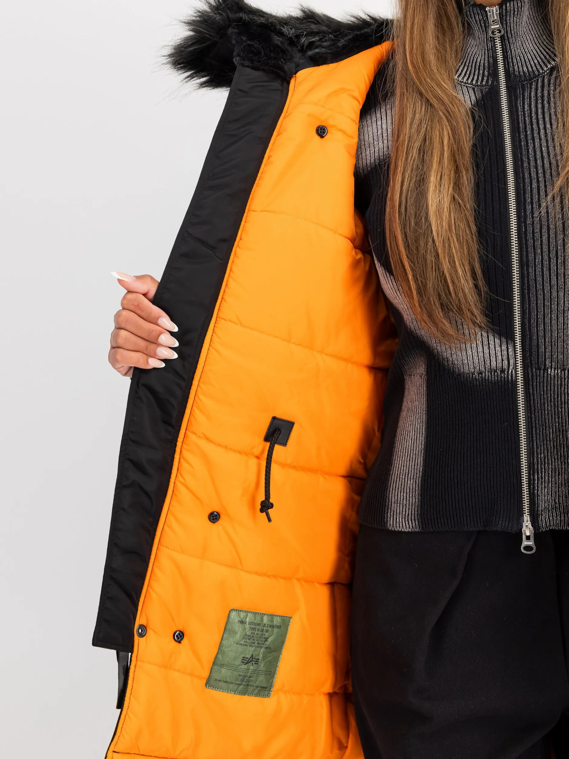 Alpha Industries Damen Parka & Winterjacke in schwarz
