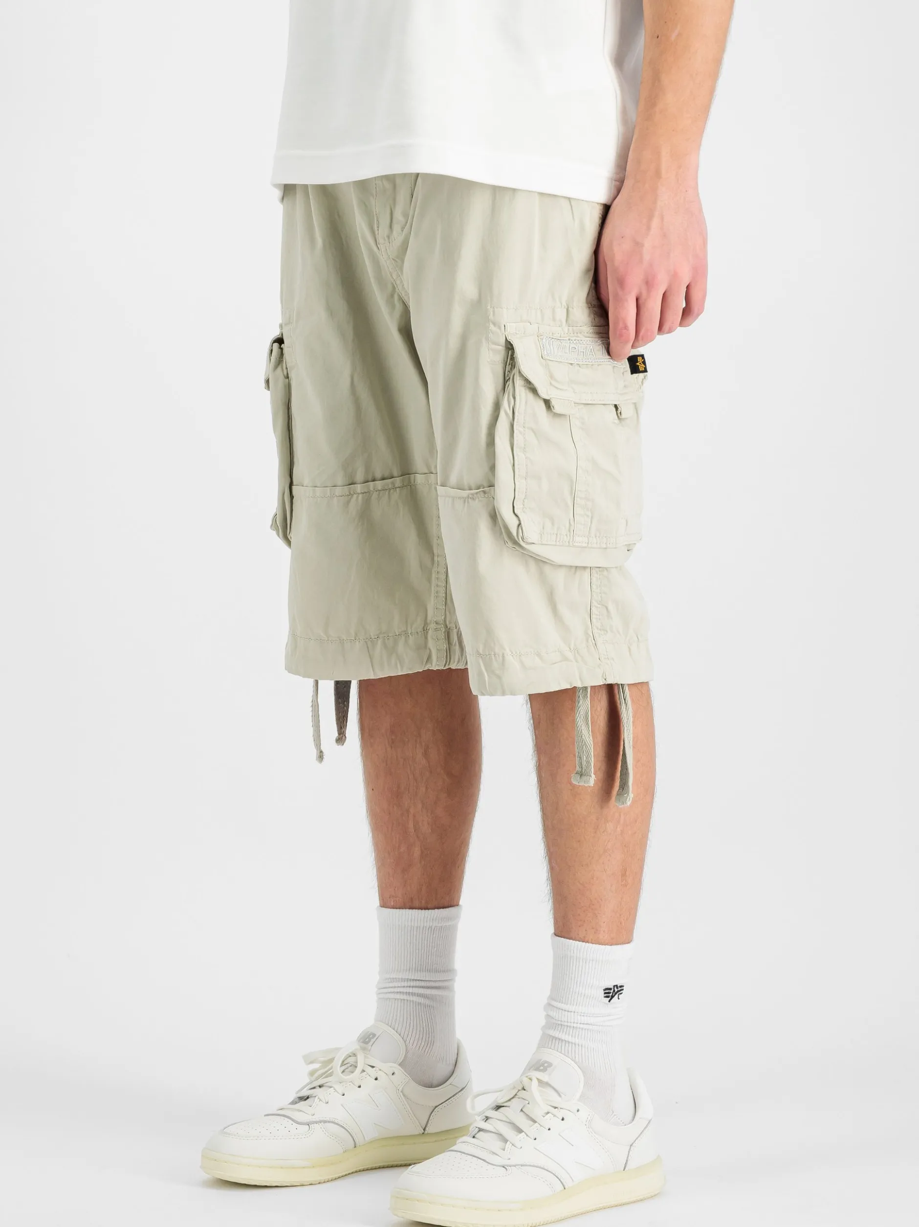 Alpha Industries Herren Cargo-Shorts in sand