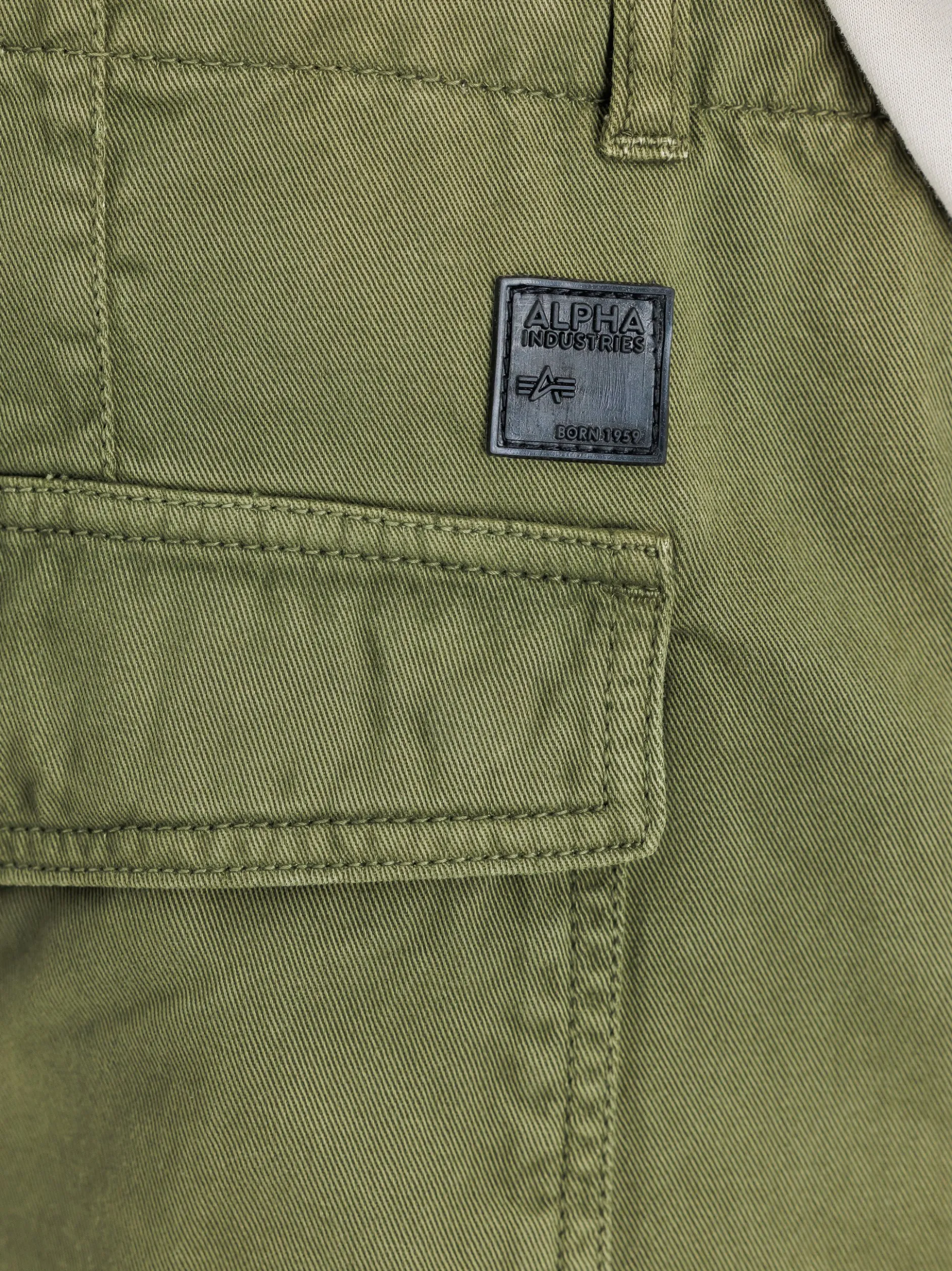 Alpha Industries Herren Hose in oliv
