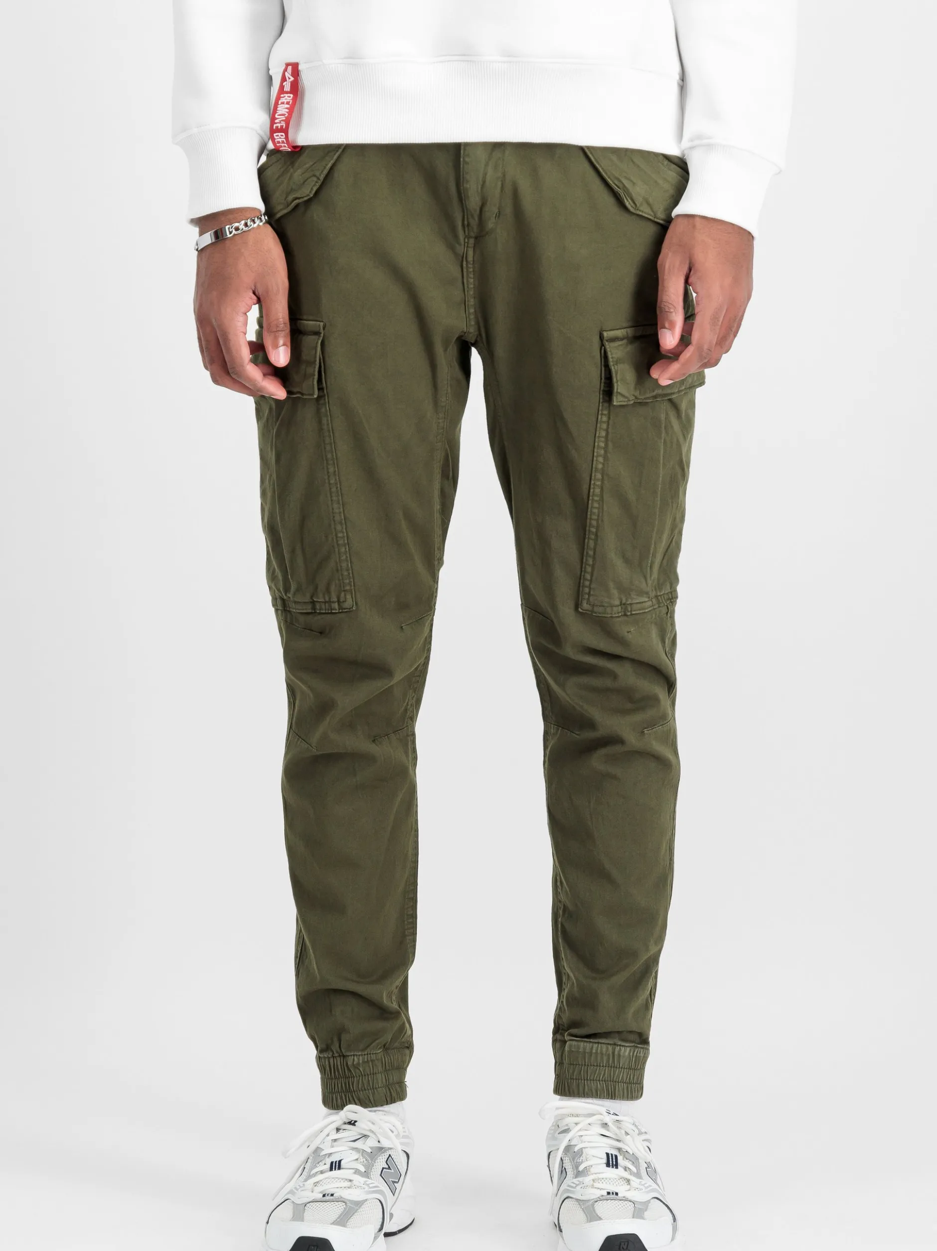 Alpha Industries Herren Hose in oliv
