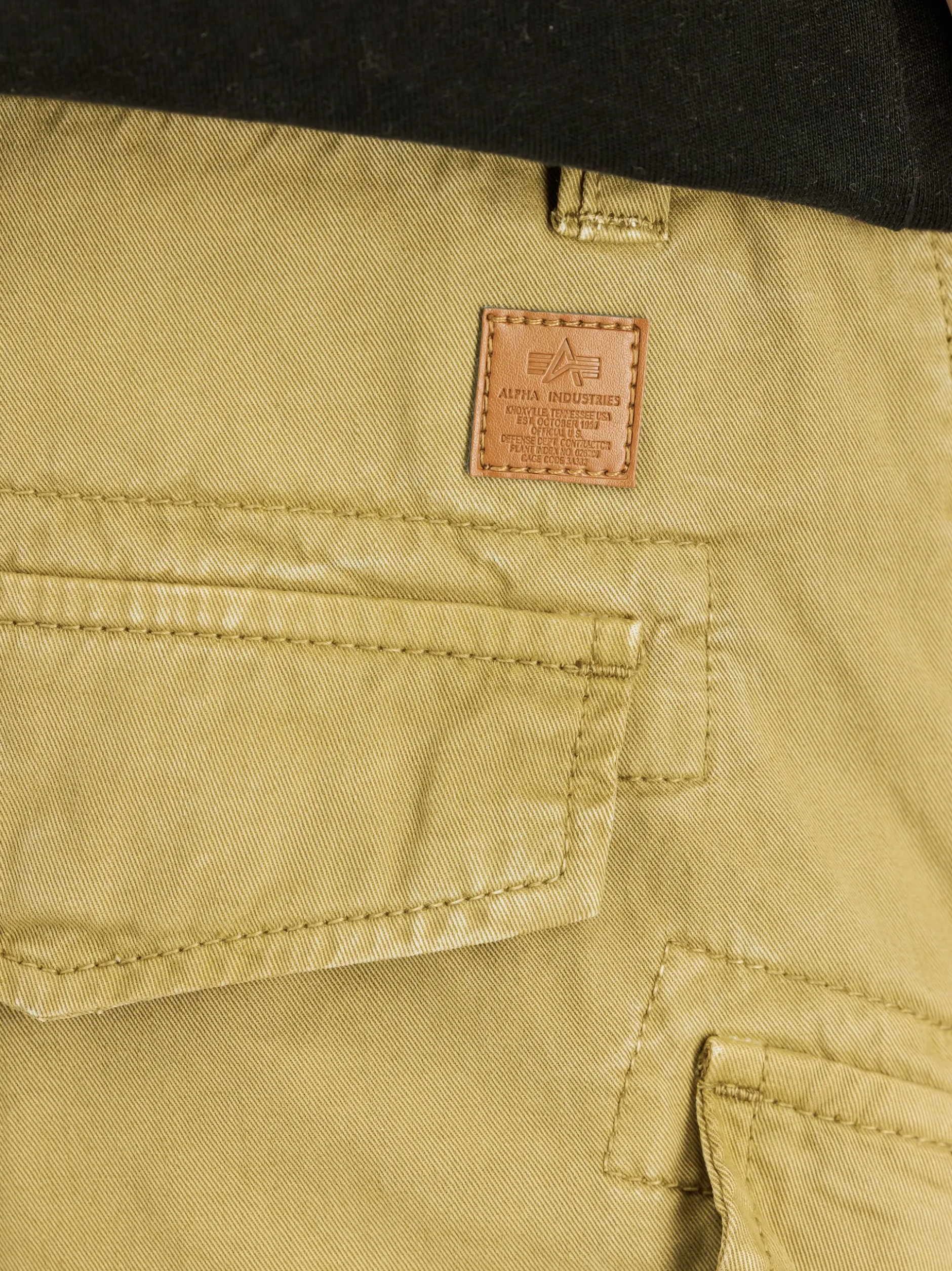 Alpha Industries Herren Hose in gelb