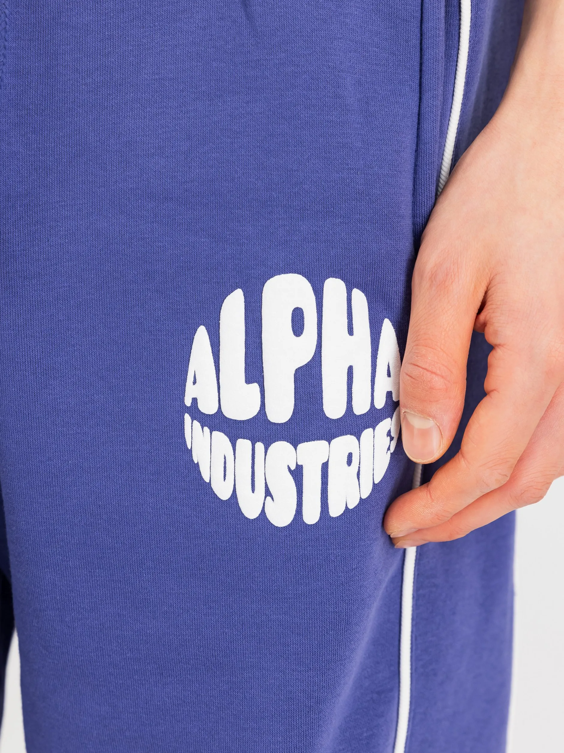 Alpha Industries Herren Jogginghose in purple