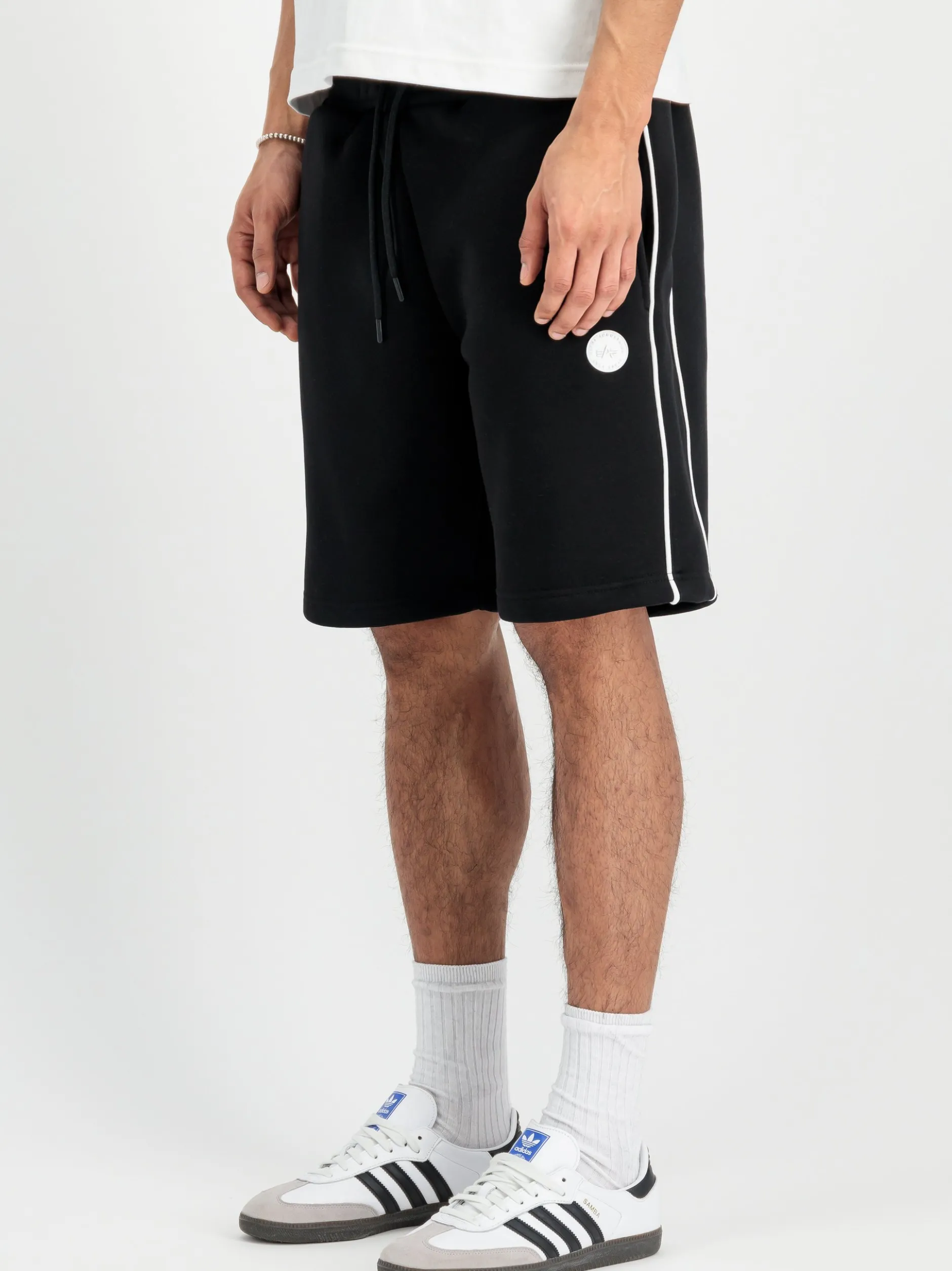 Alpha Industries Herren Kurze Hose in schwarz