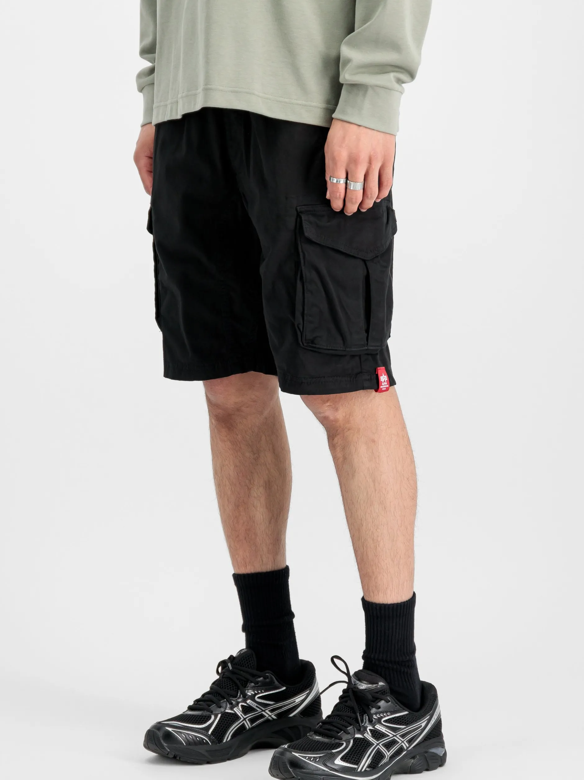 Alpha Industries Herren Shorts in schwarz