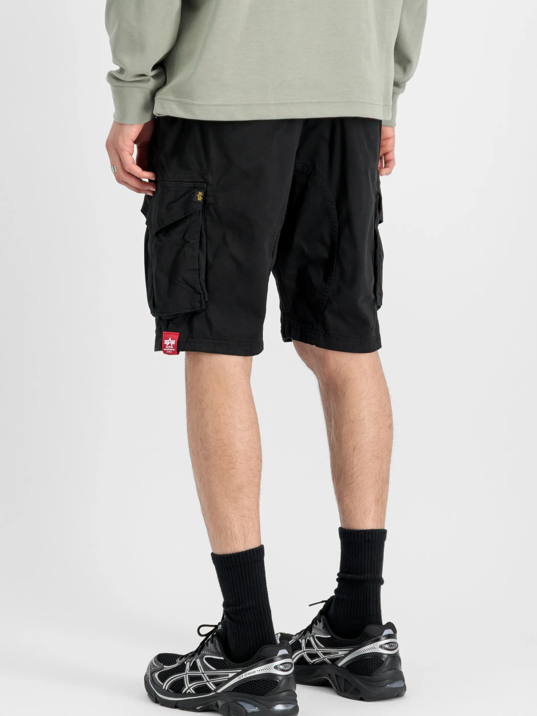 Alpha Industries Herren Shorts in schwarz