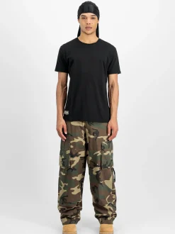 Alpha Industries Herren T-Shirt in schwarz