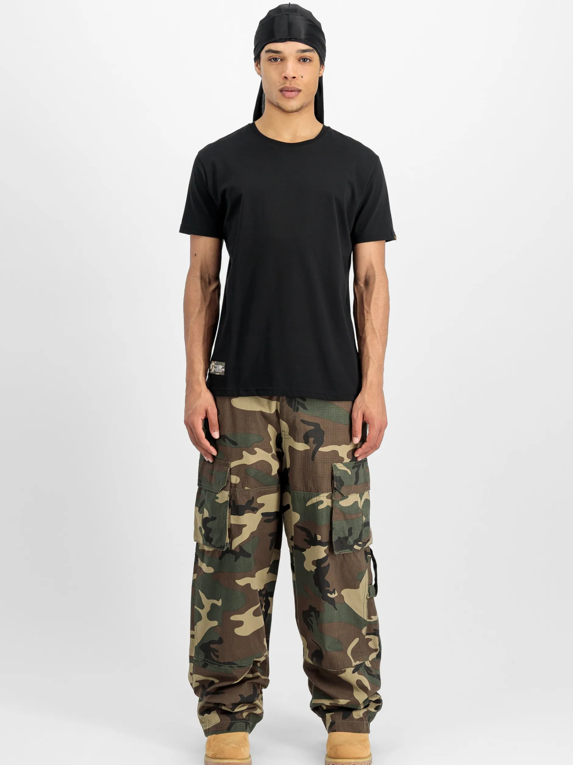 Alpha Industries Herren T-Shirt in schwarz