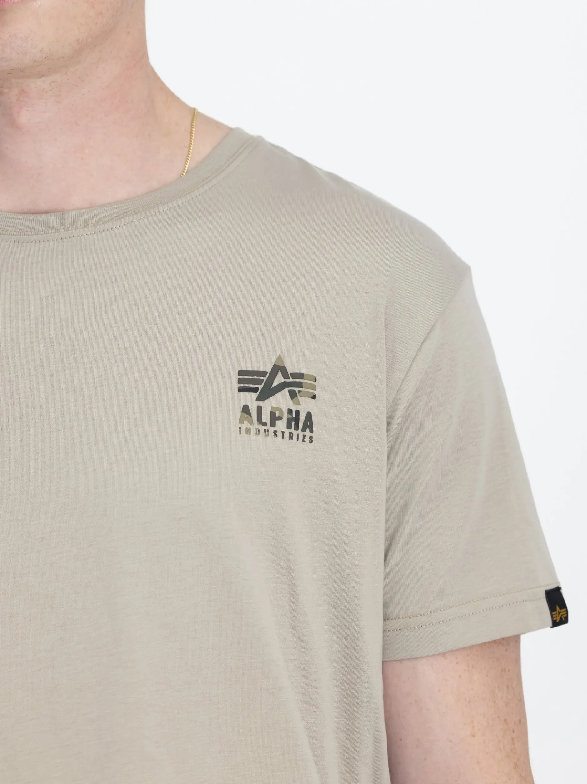 Alpha Industries Herren T-Shirt in grün