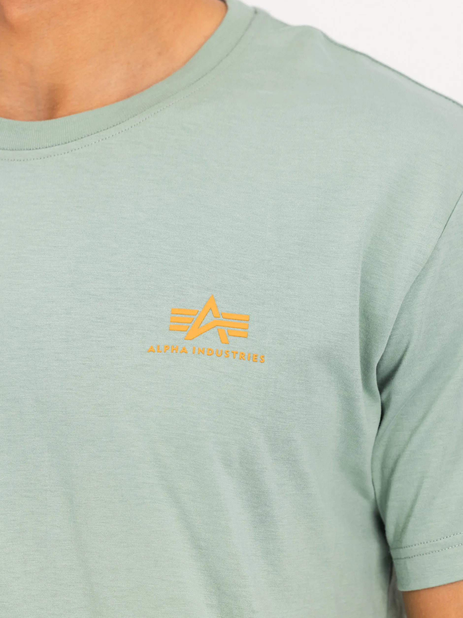 Alpha Industries Herren T-Shirt in grün