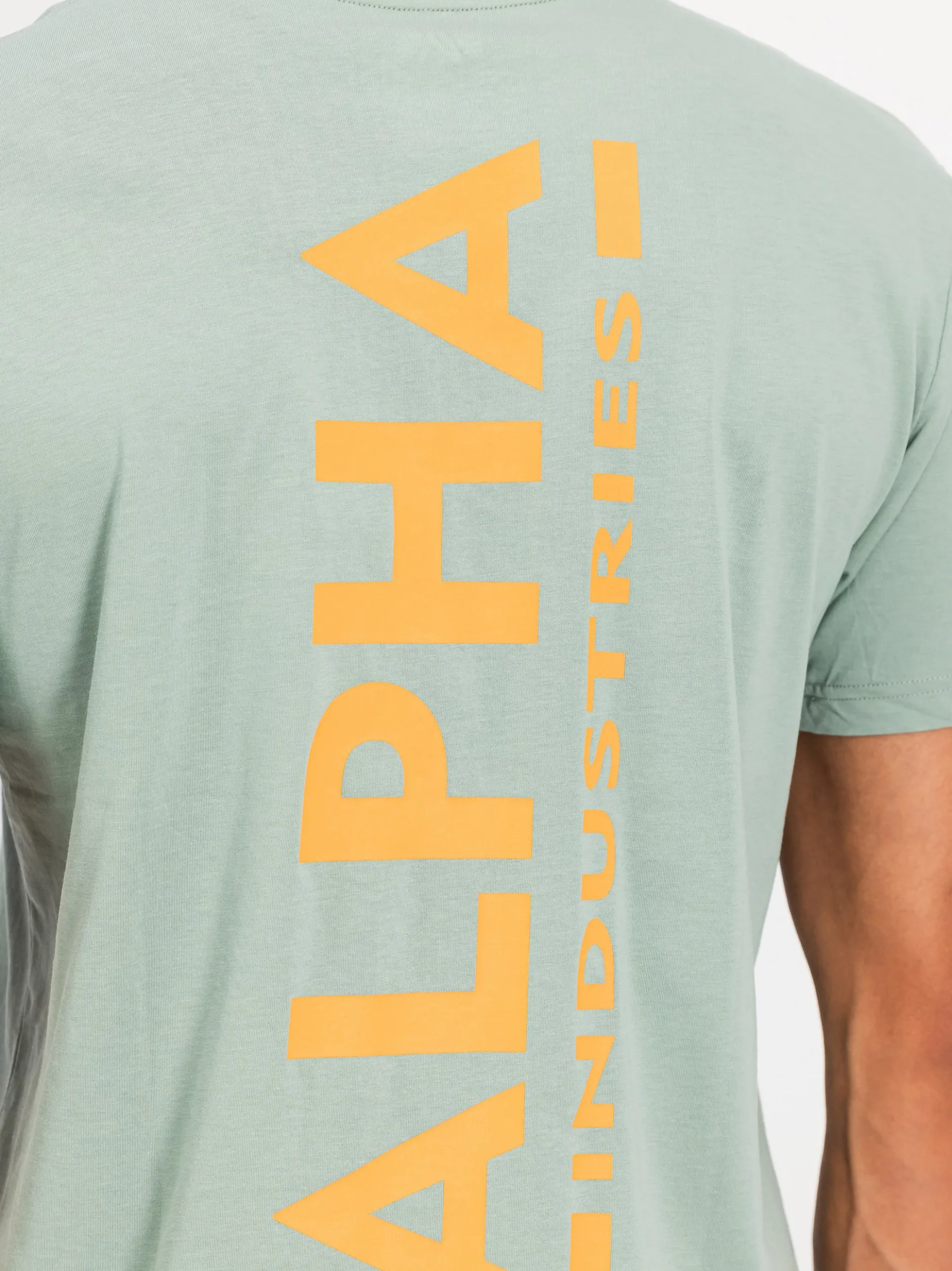 Alpha Industries Herren T-Shirt in grün