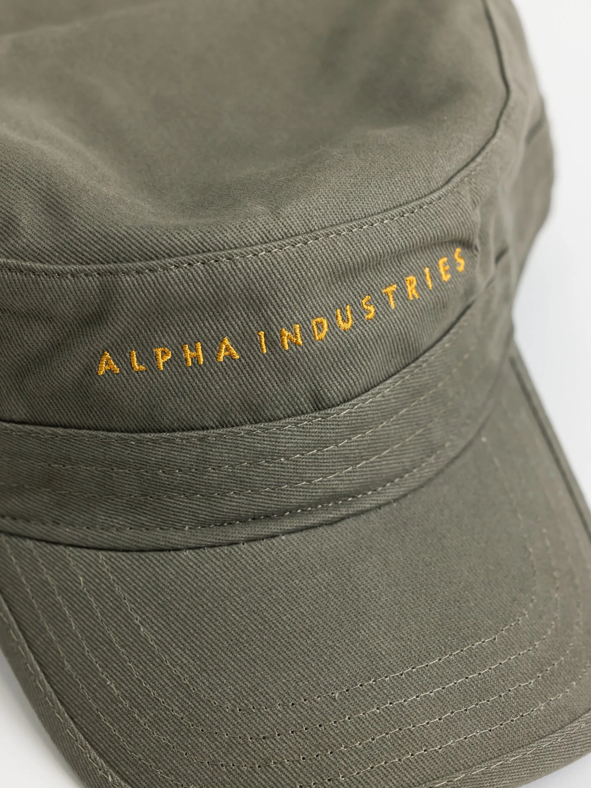 Alpha Industries Unisex Cap in oliv