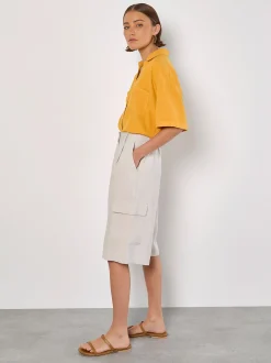 Apricot Damen Bermudas in sand - Länge: knielang