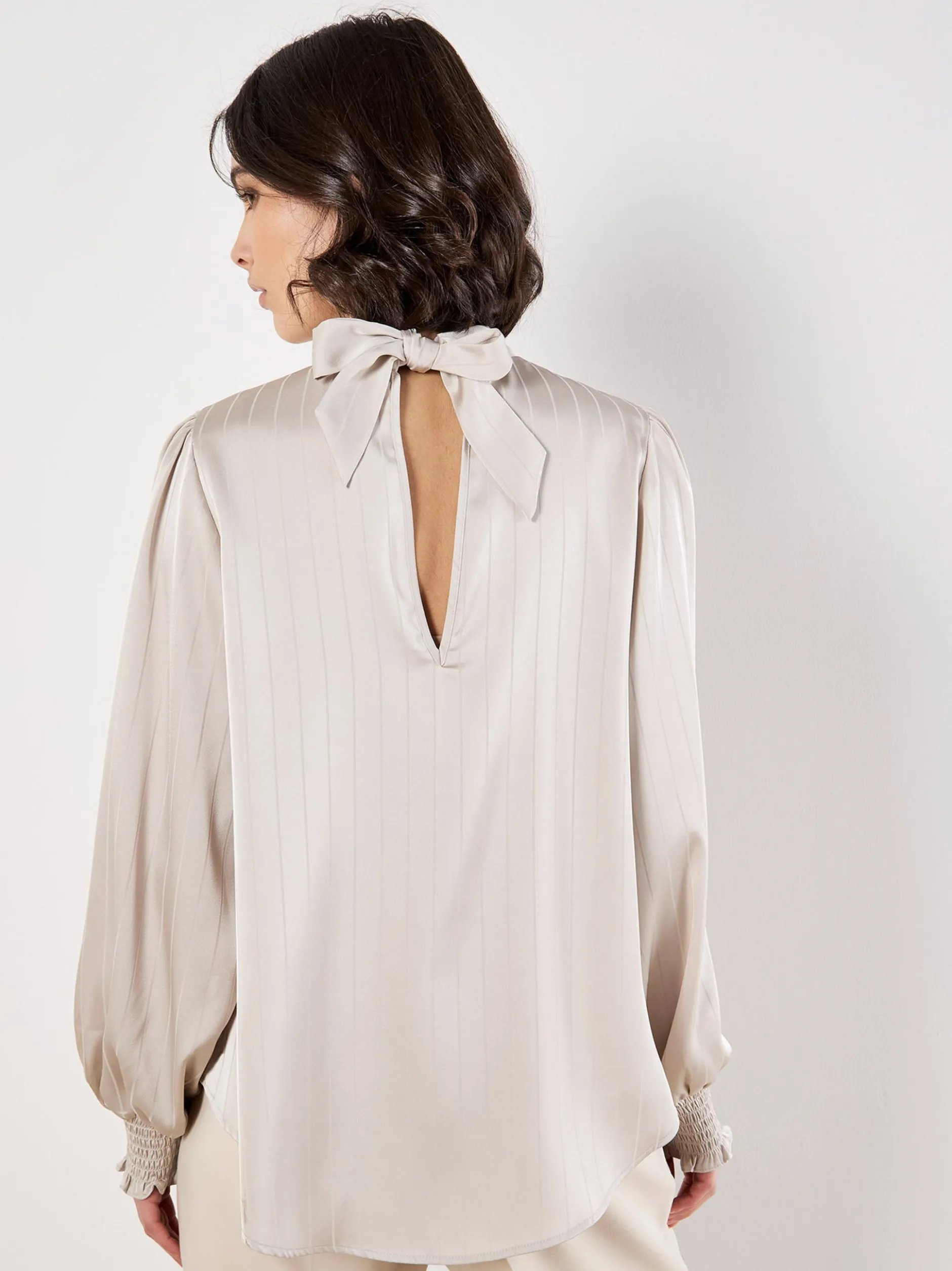 Apricot Damen Bluse in beige - Ausschnitt: Stehkragen