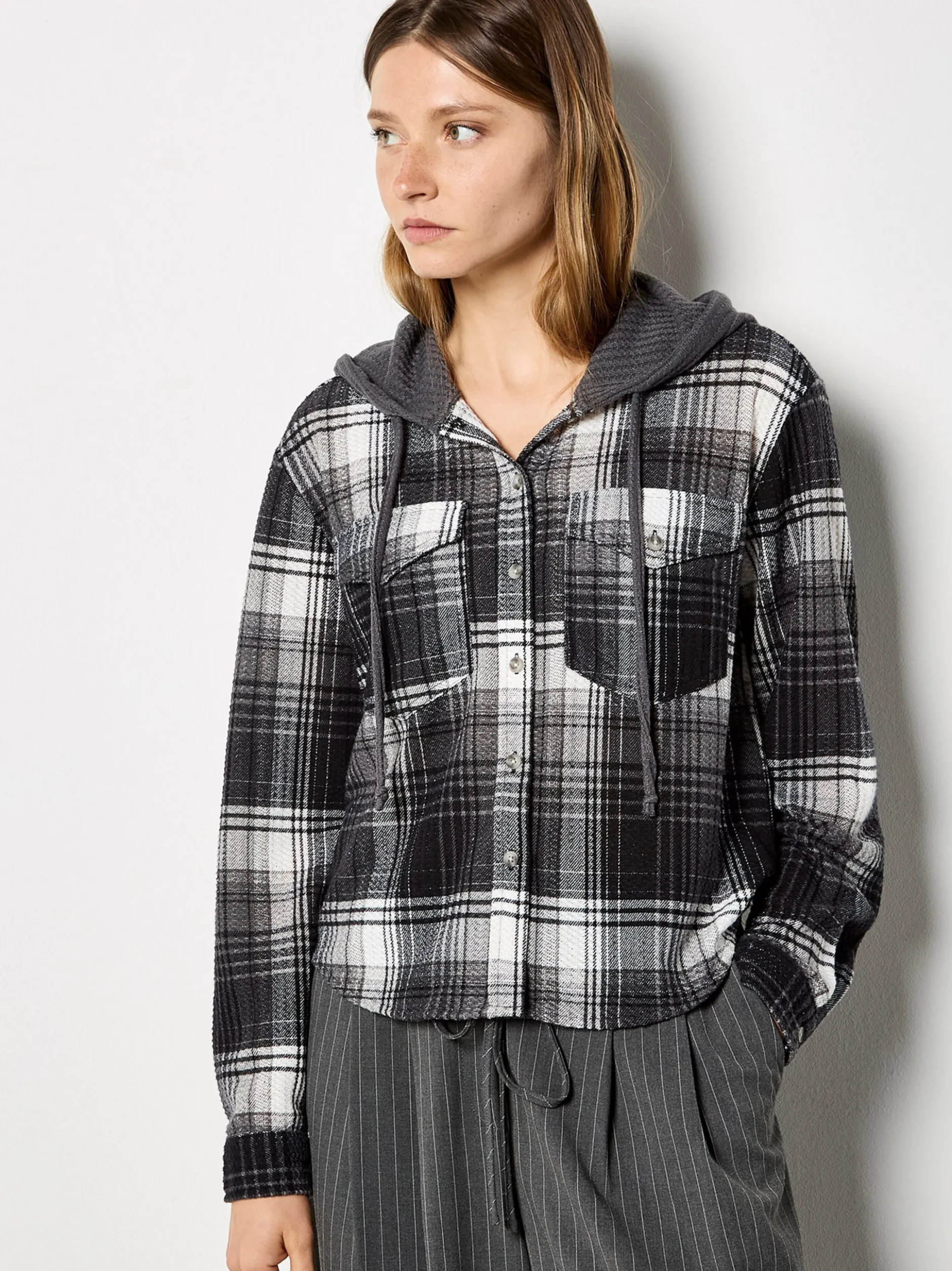 Apricot Damen Bluse in grau - Ausschnitt: Rundhals