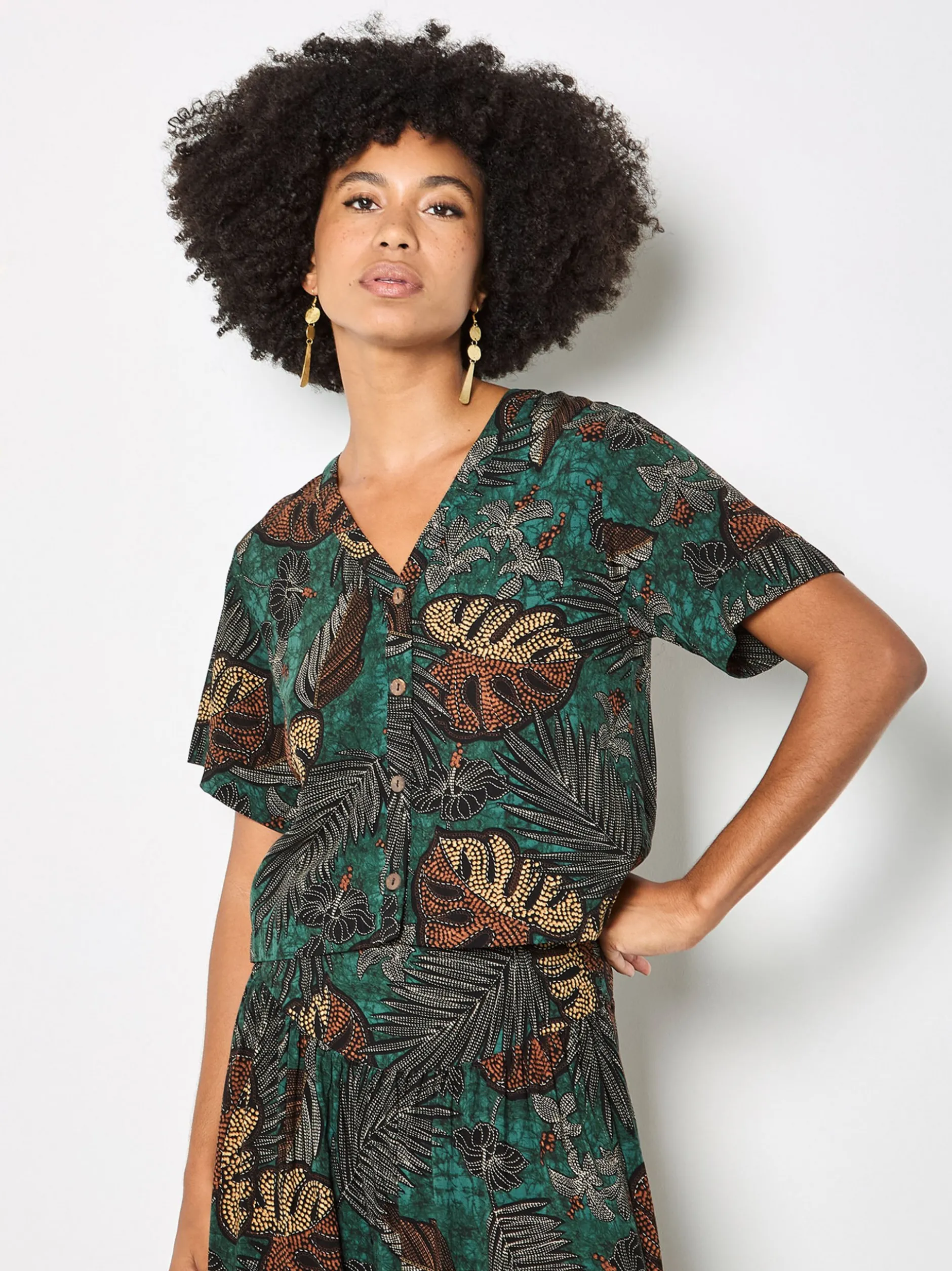 Apricot Damen Bluse in grün - Ausschnitt: V-Ausschnitt