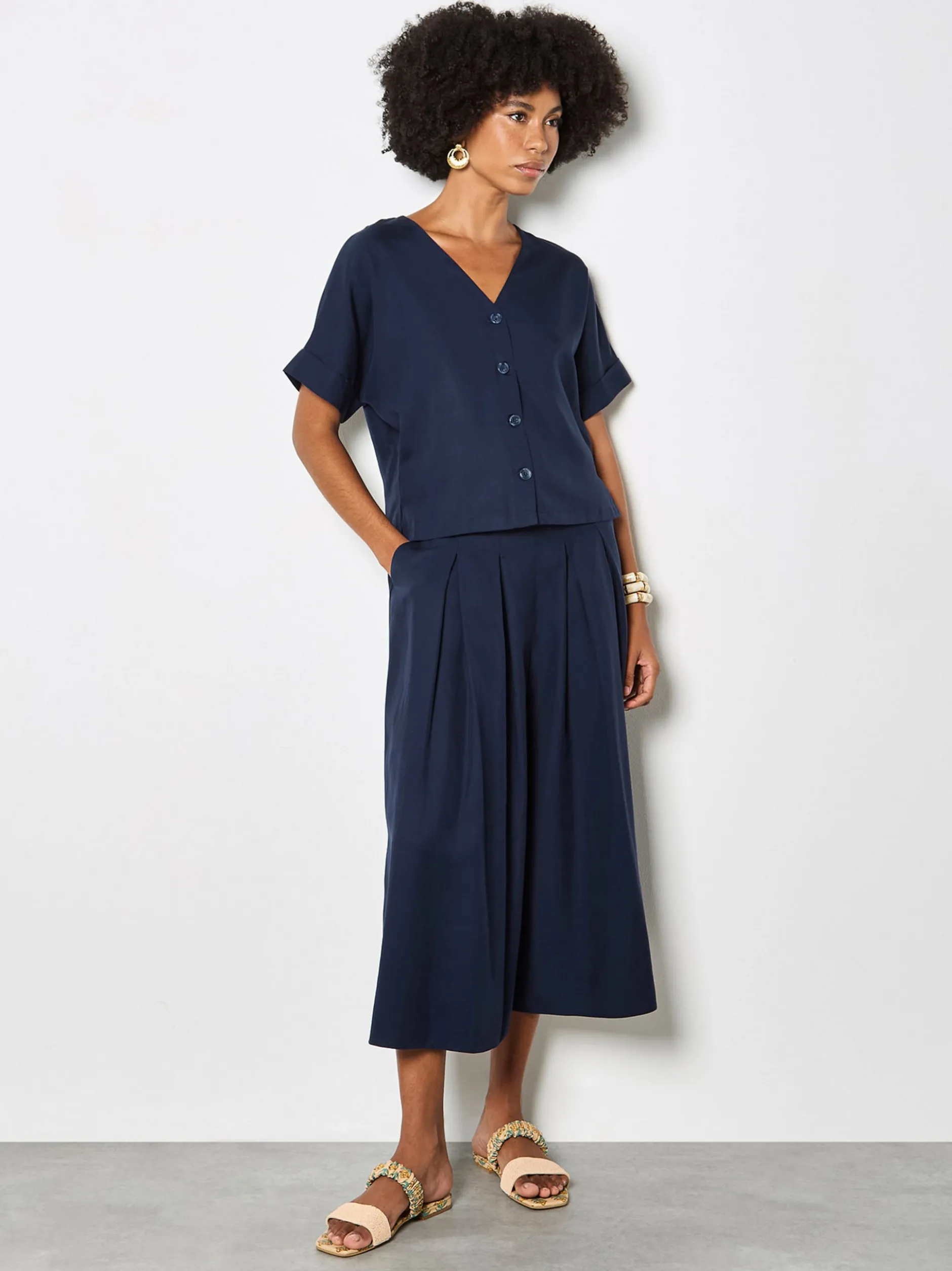 Apricot Damen Bluse in marine - Ausschnitt: V-Ausschnitt