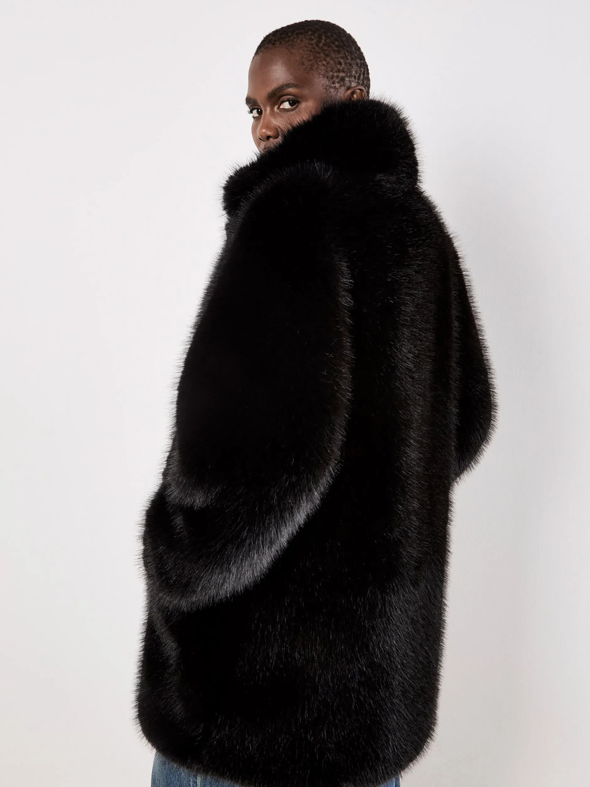 Apricot Damen Jacke in schwarz