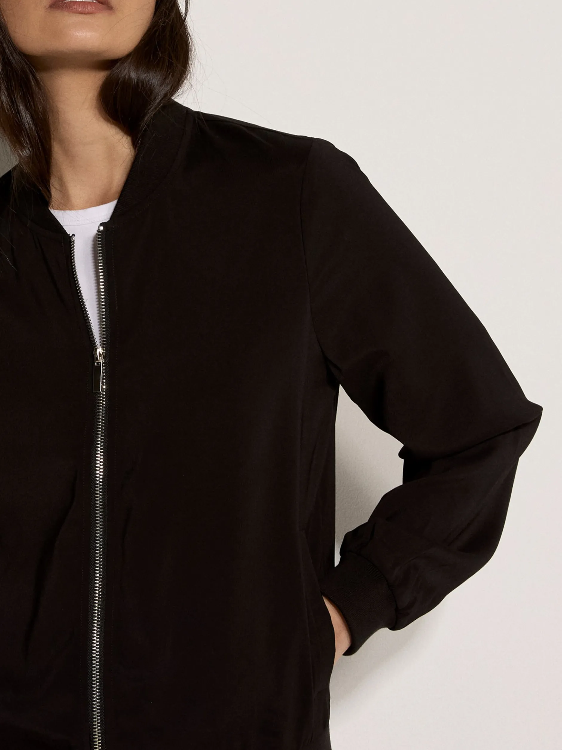 Apricot Damen Jacke in schwarz