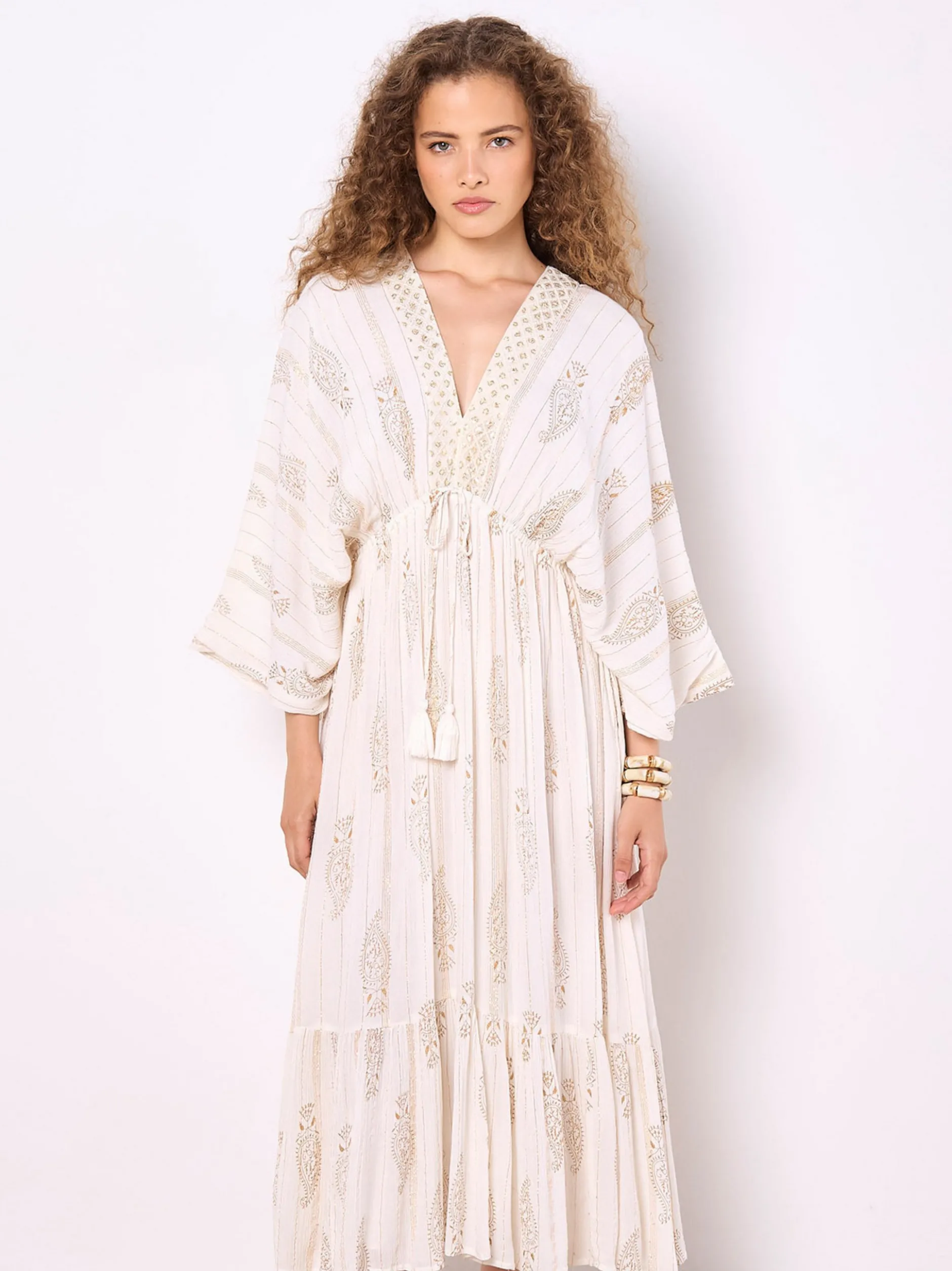Apricot Damen Maxikleid in beige ecru - Länge: midi