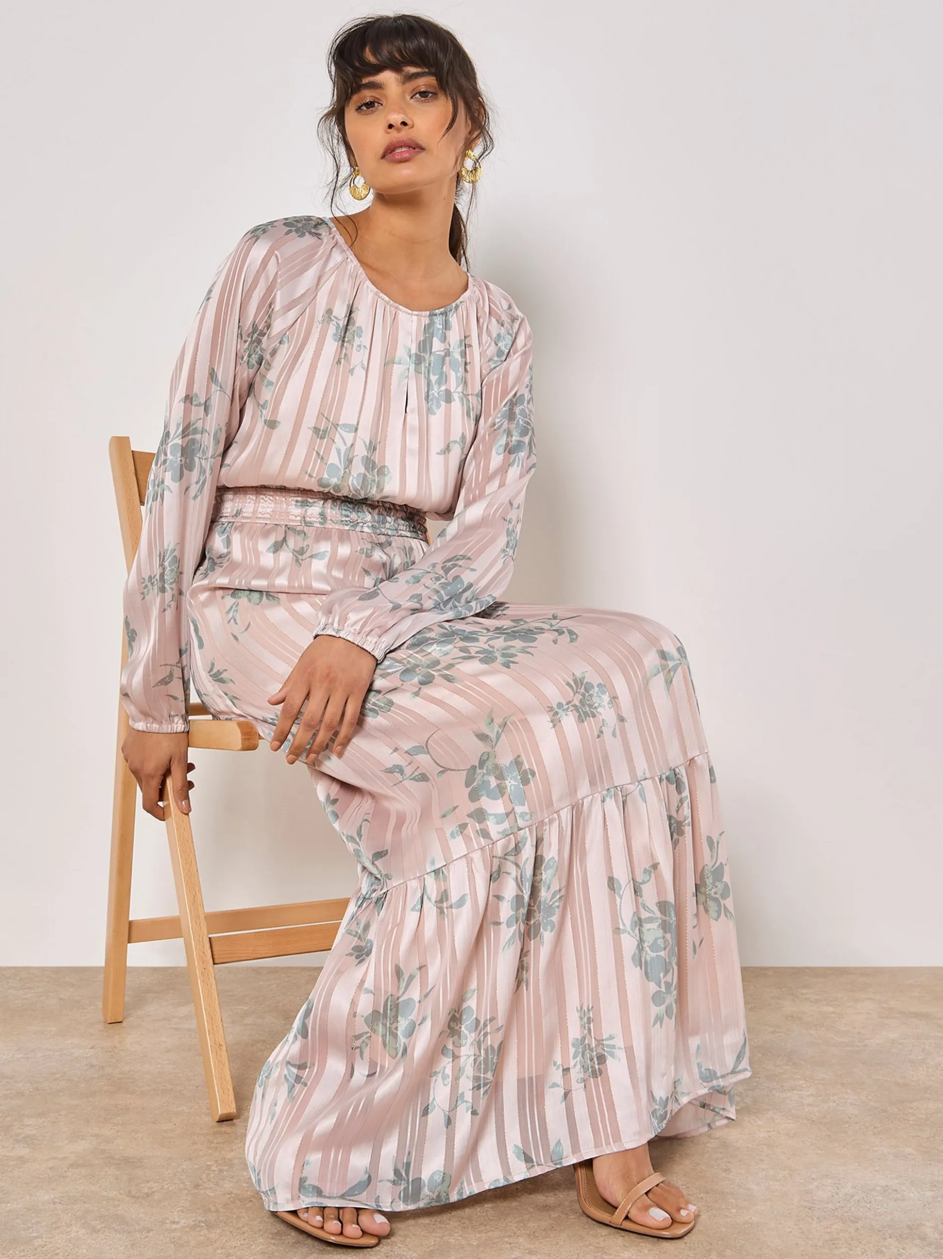 Apricot Damen Maxikleid in beige - Länge: lang