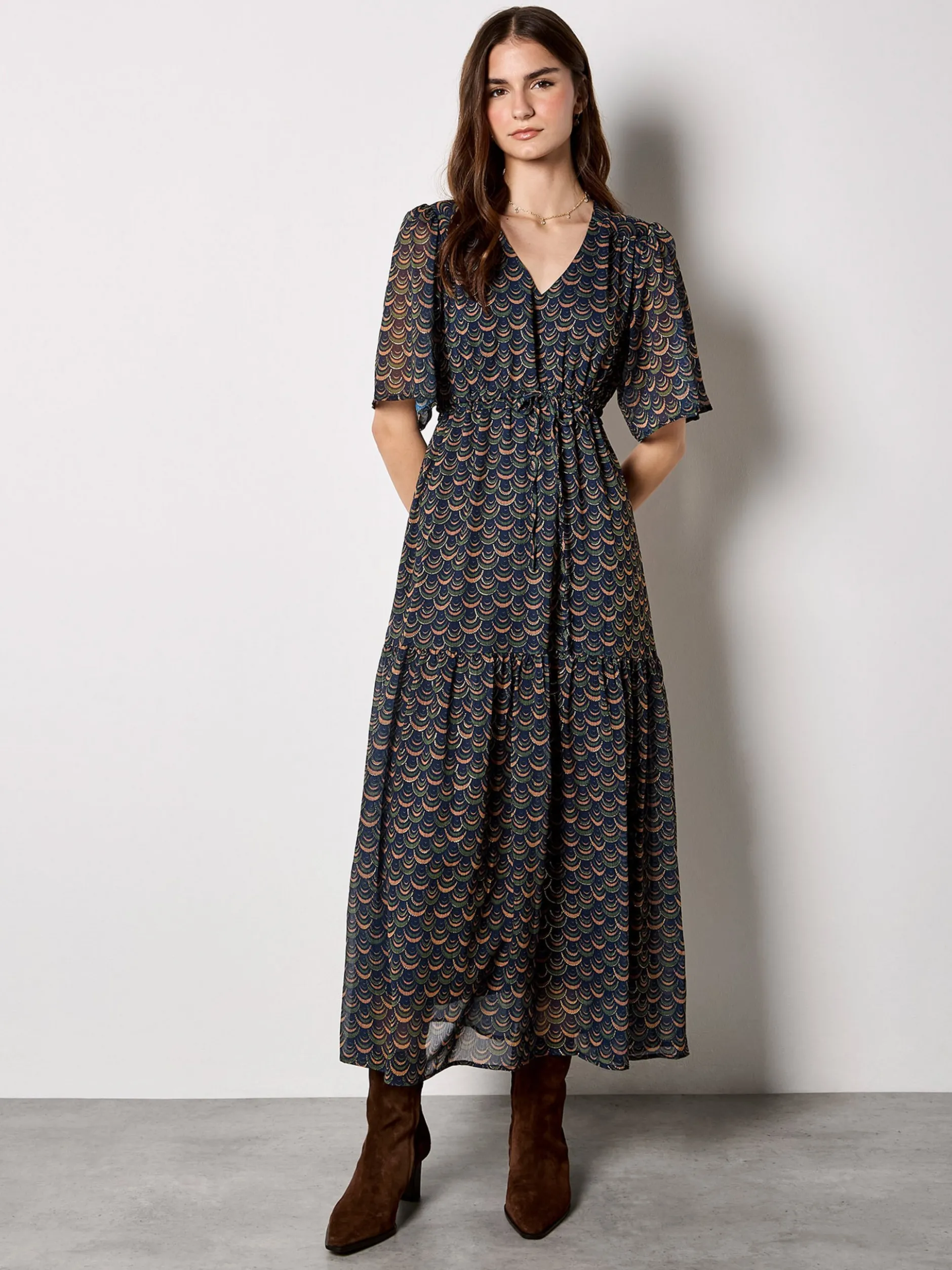 Apricot Damen Maxikleid in marine blau - Länge: midi
