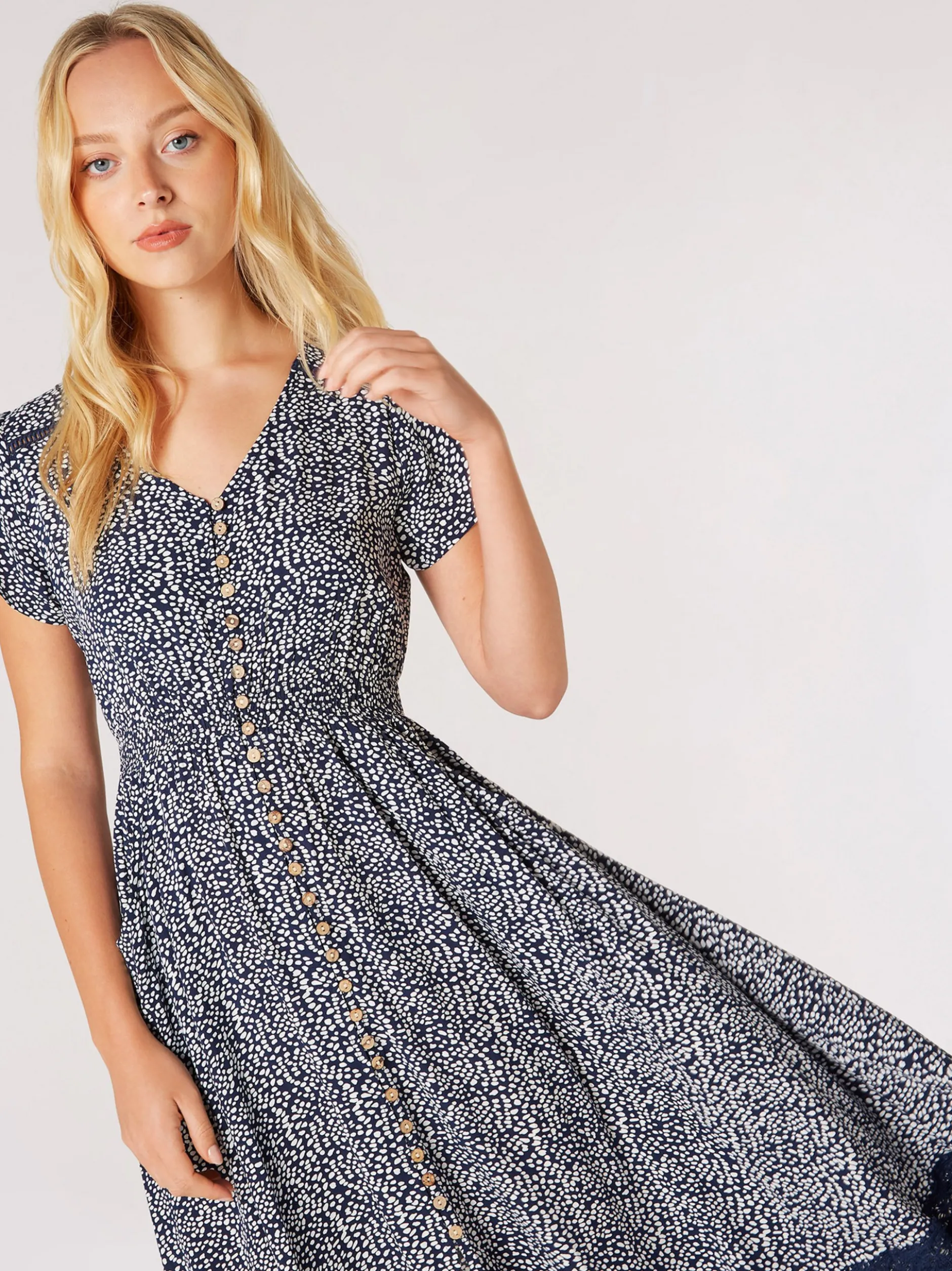 Apricot Damen Maxikleid in marine blau - Länge: lang