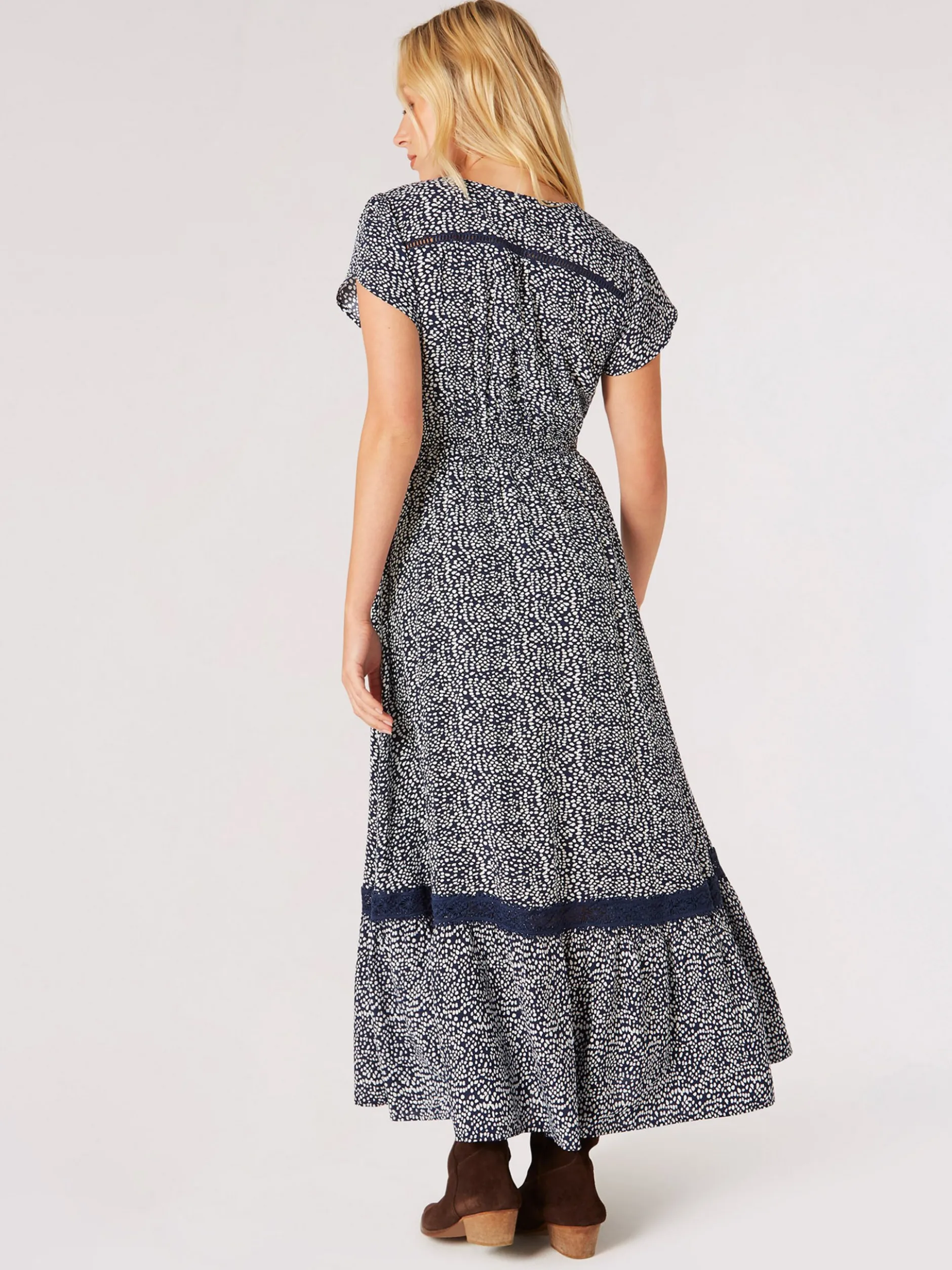 Apricot Damen Maxikleid in marine blau - Länge: lang