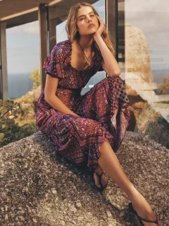 Apricot Damen Maxikleid in purple - Ausschnitt: Karree