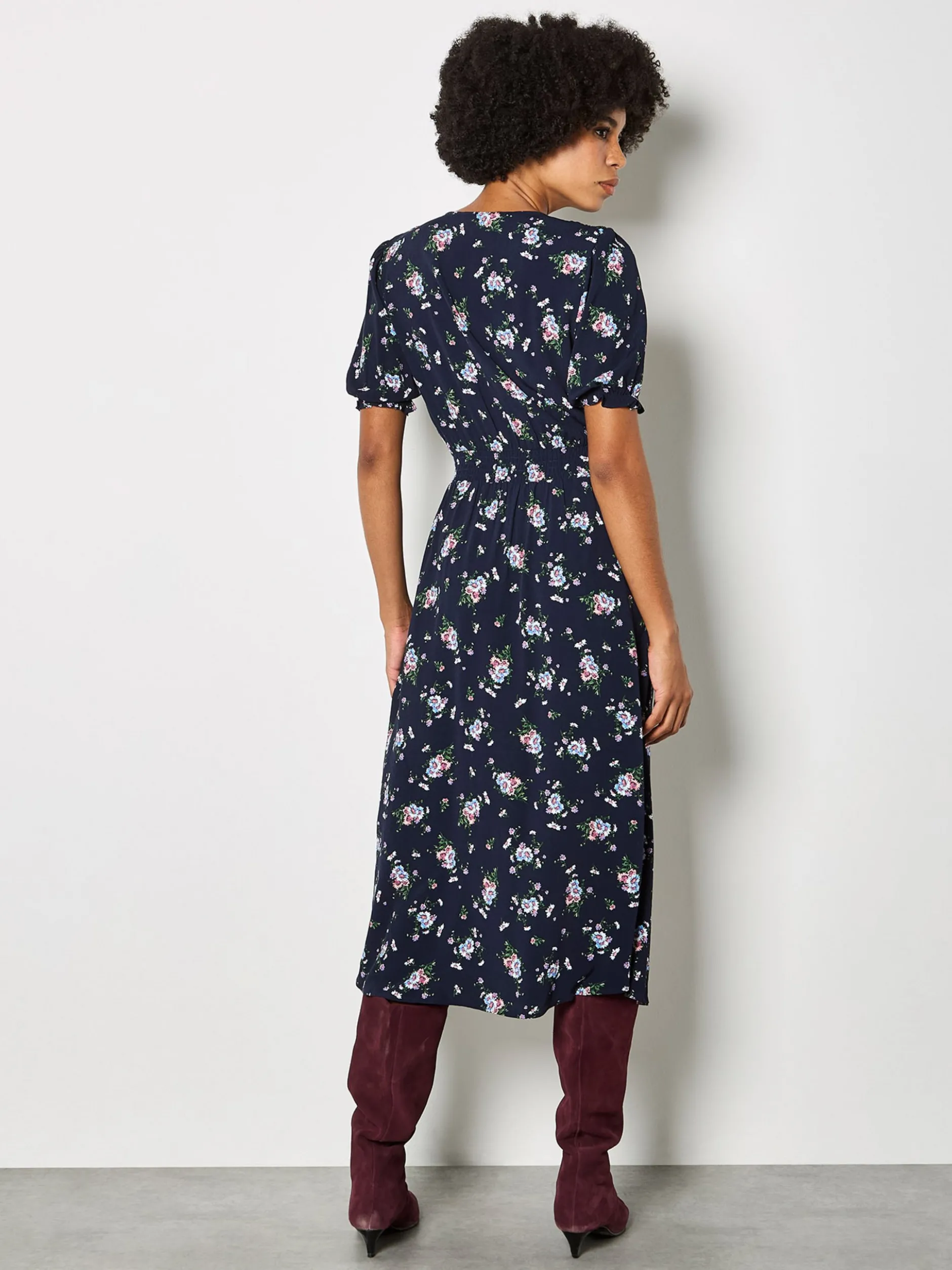 Apricot Damen Midikleid in marine blau - Länge: midi