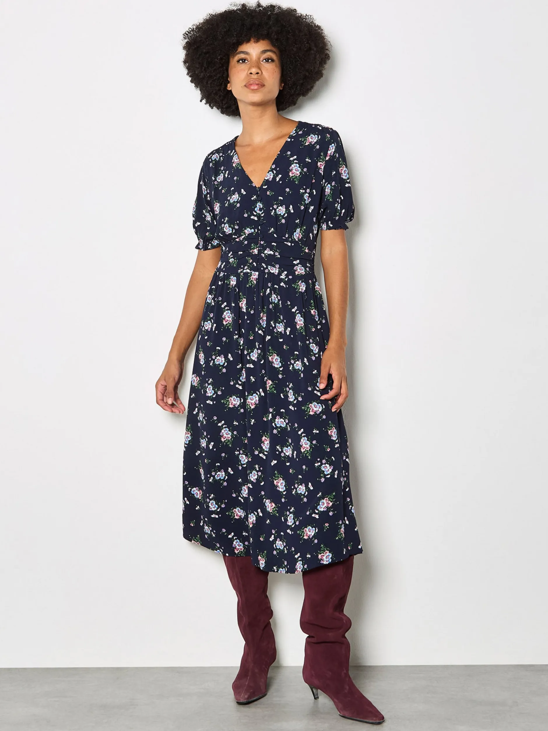Apricot Damen Midikleid in marine blau - Länge: midi