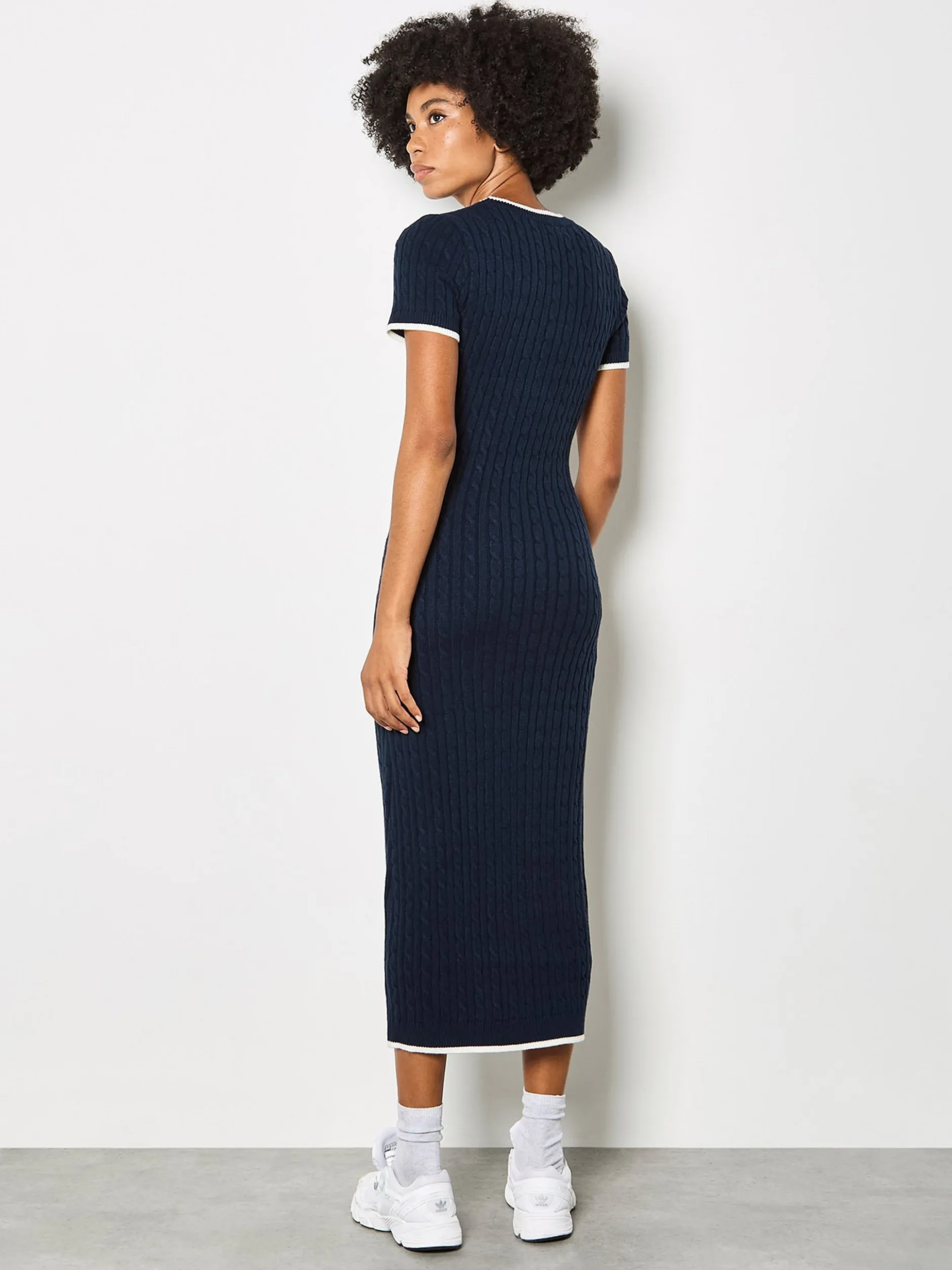 Apricot Damen Midikleid in marine blau - Länge: midi