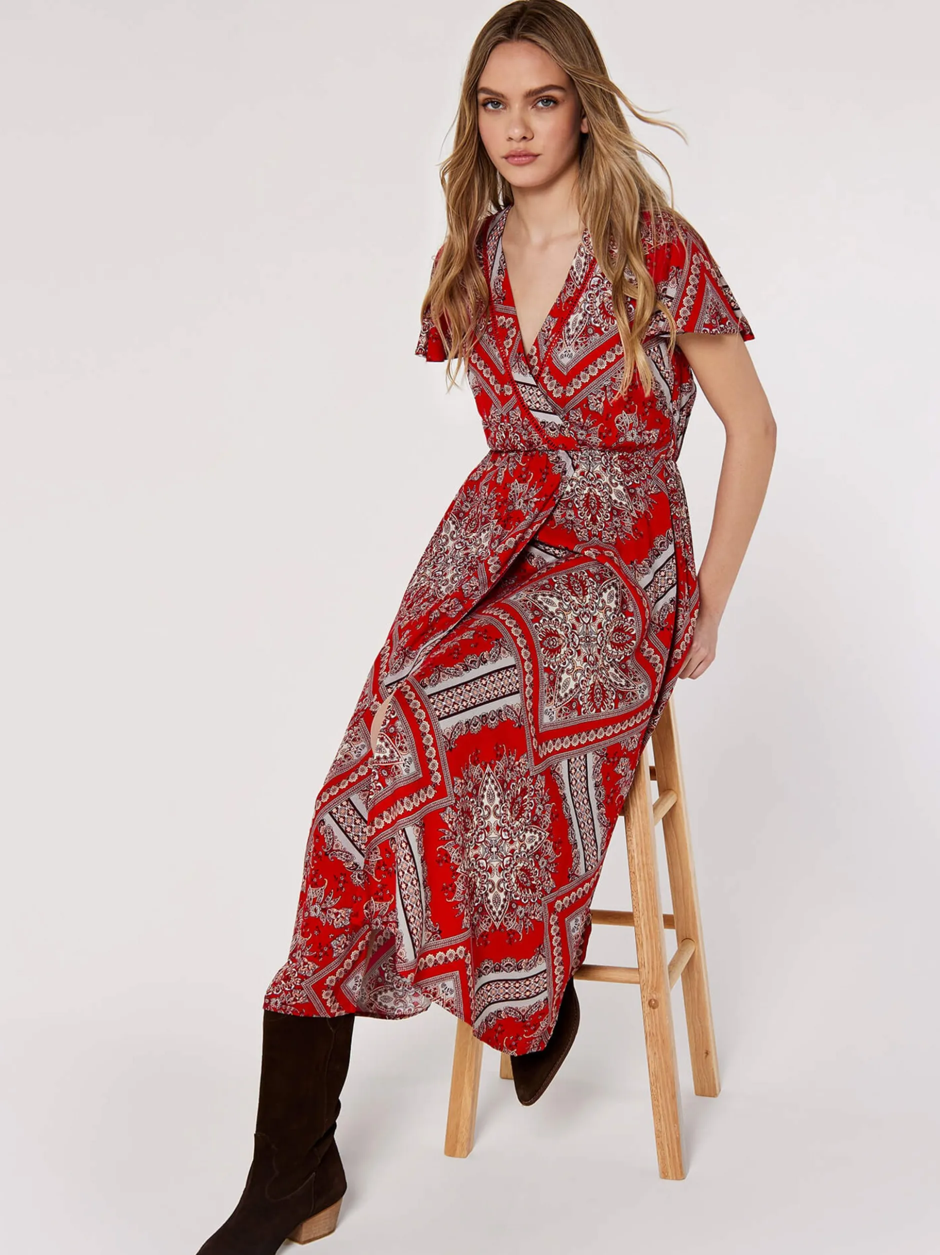Apricot Damen Midikleid in rot - Länge: midi