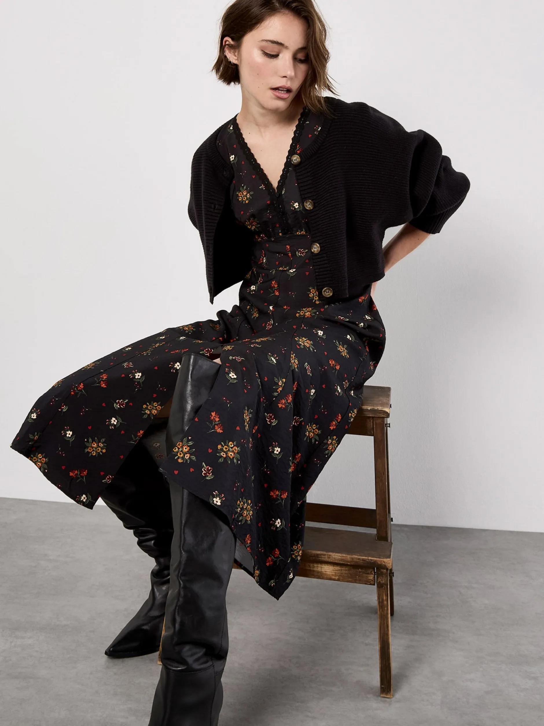 Apricot Damen Midikleid in schwarz - Länge: midi