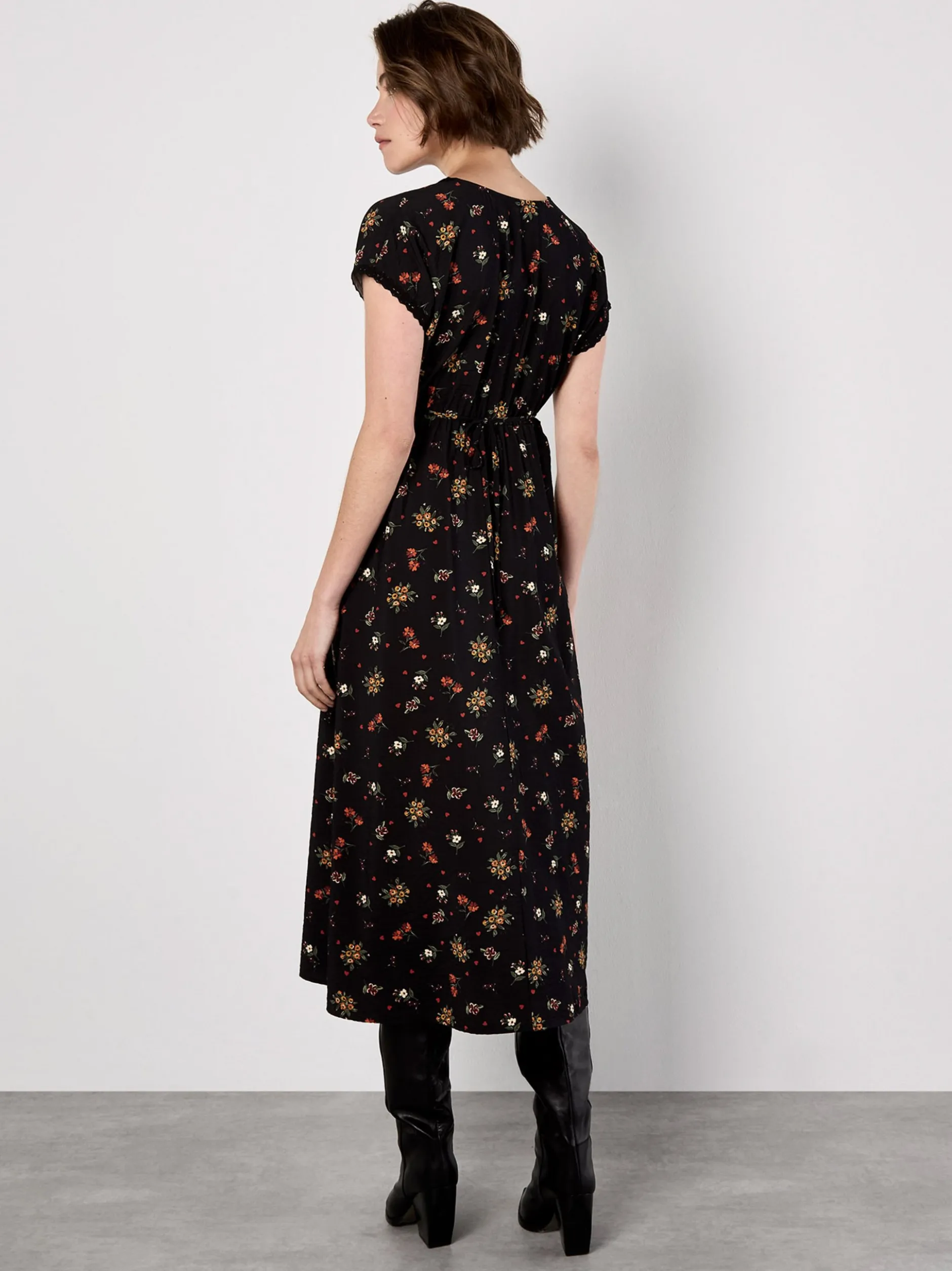 Apricot Damen Midikleid in schwarz - Länge: midi