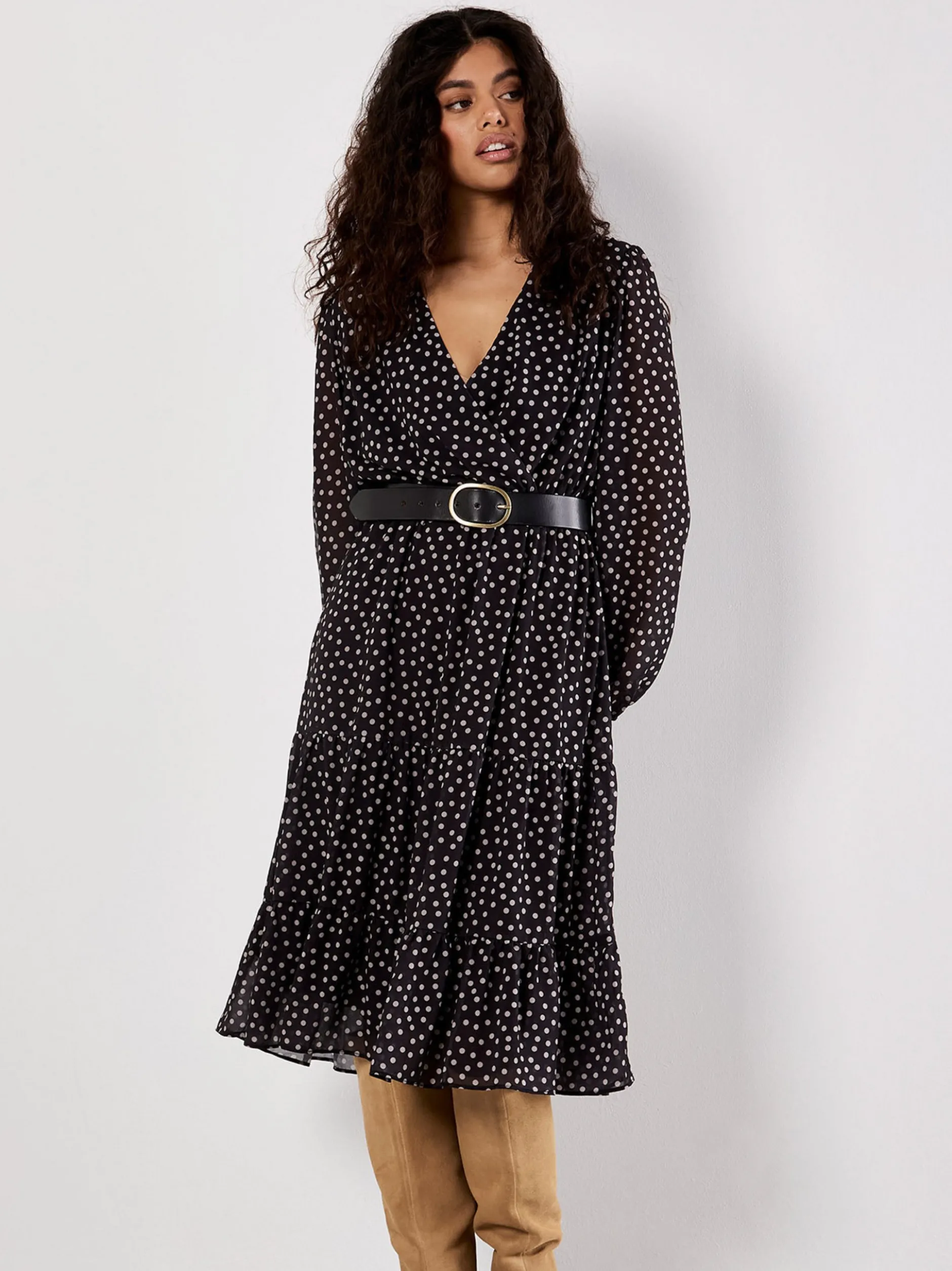 Apricot Damen Midikleid in schwarz - Länge: midi