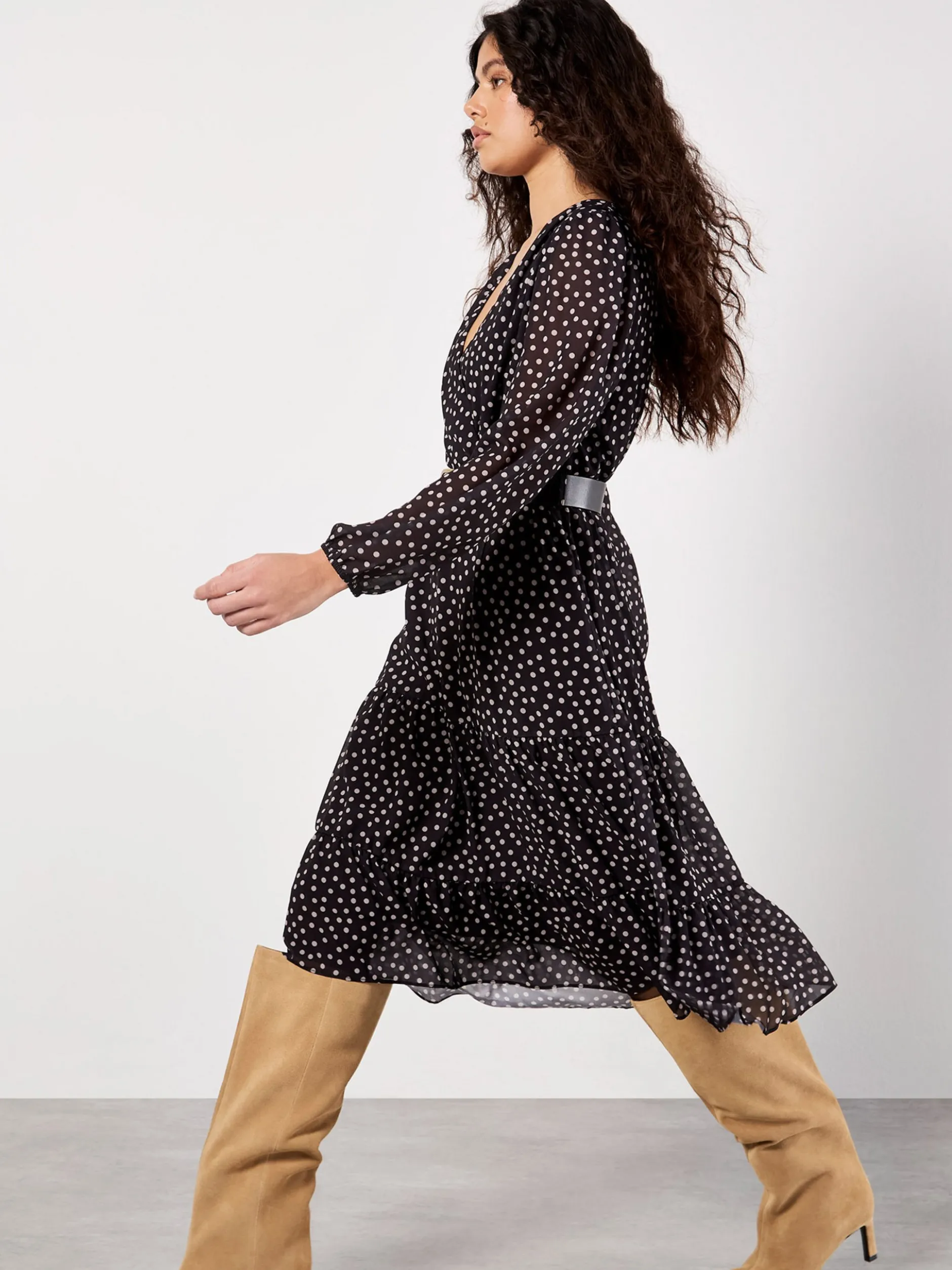 Apricot Damen Midikleid in schwarz - Länge: midi