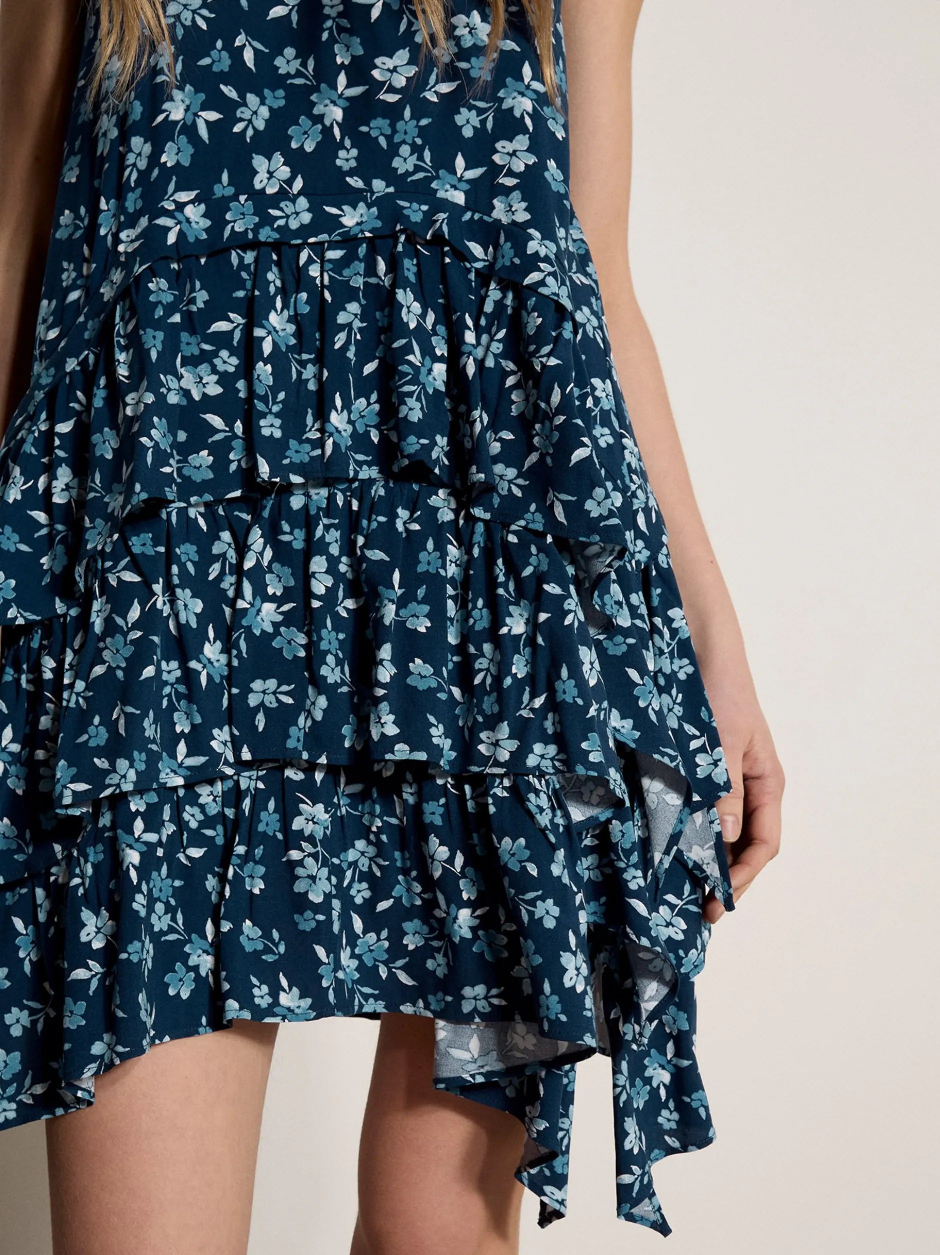 Apricot Damen Minikleid in blau - Ausschnitt: U-Boot
