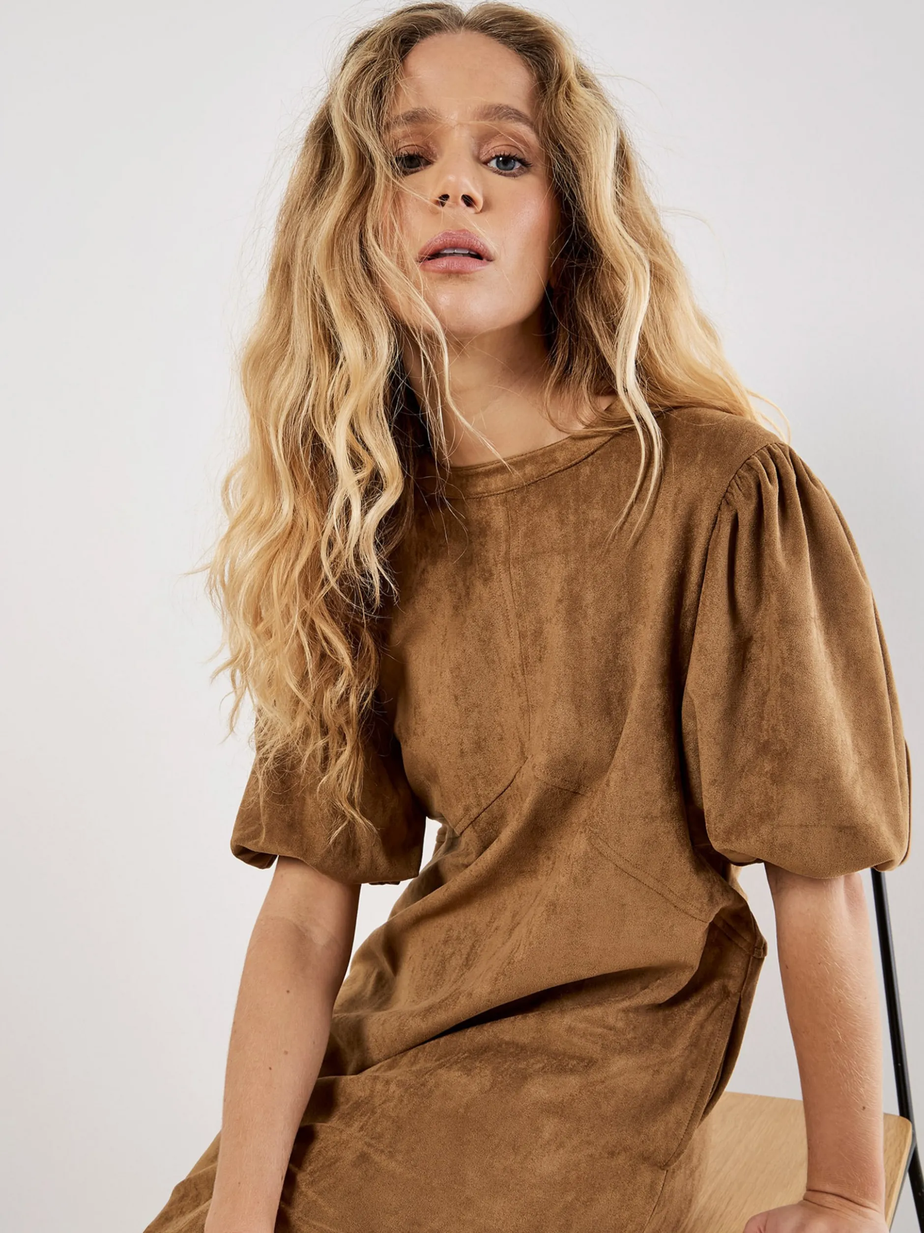 Apricot Damen Minikleid in braun - Ausschnitt: Rundhals