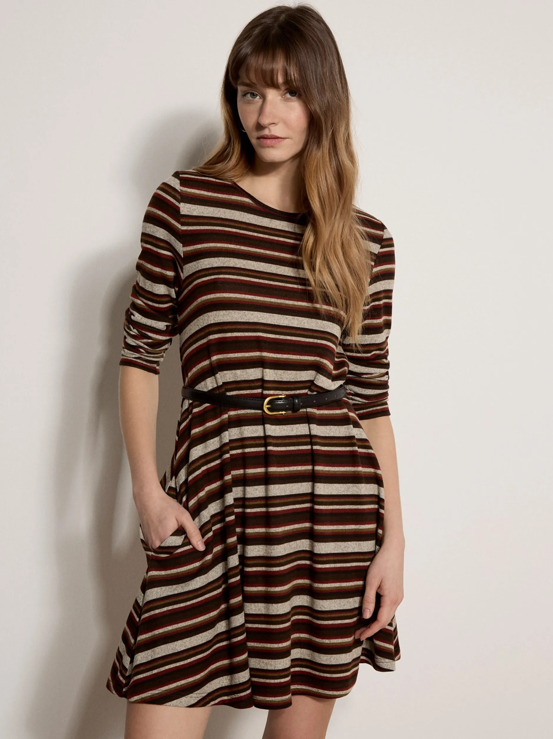 Apricot Damen Minikleid in braun - Ausschnitt: Rundhals