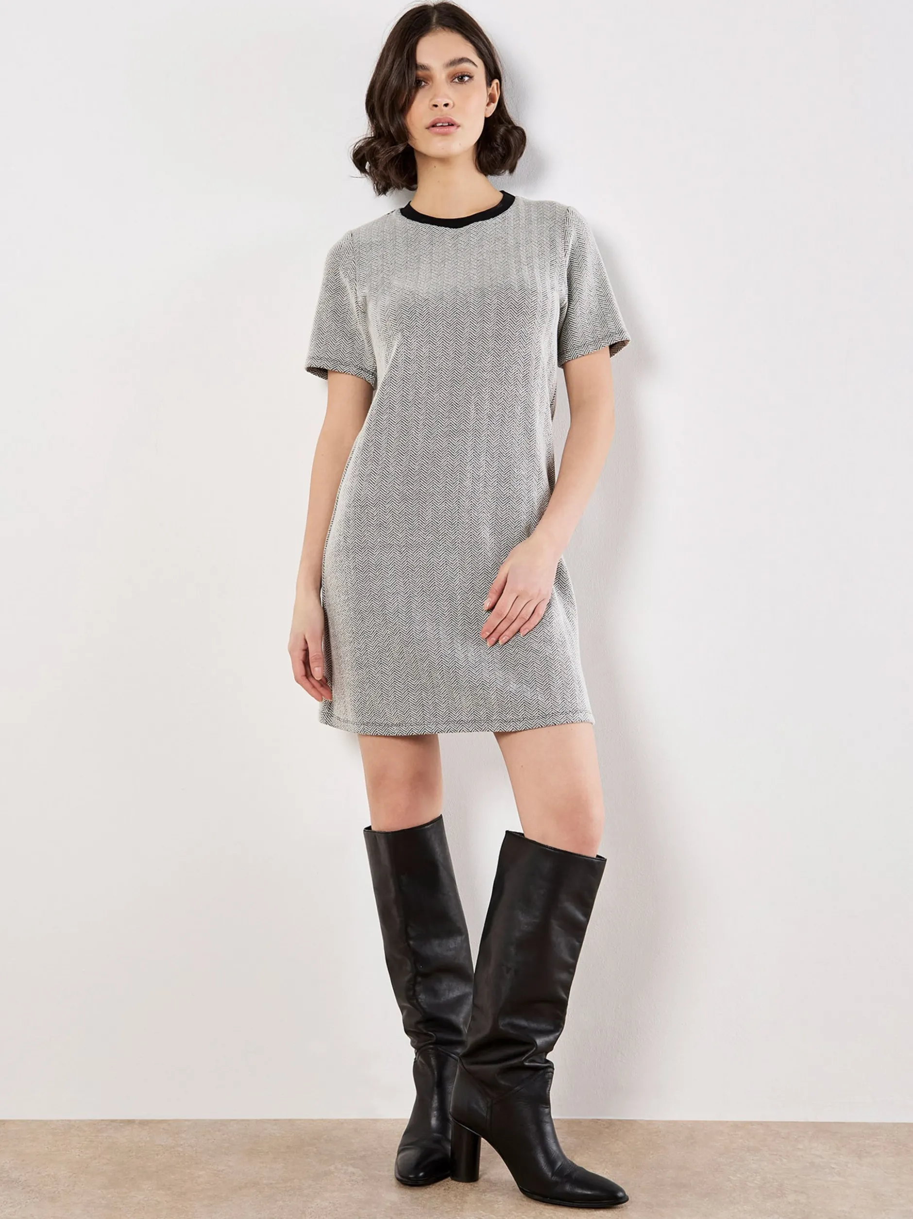 Apricot Damen Minikleid in grau schwarz - Länge: kurz