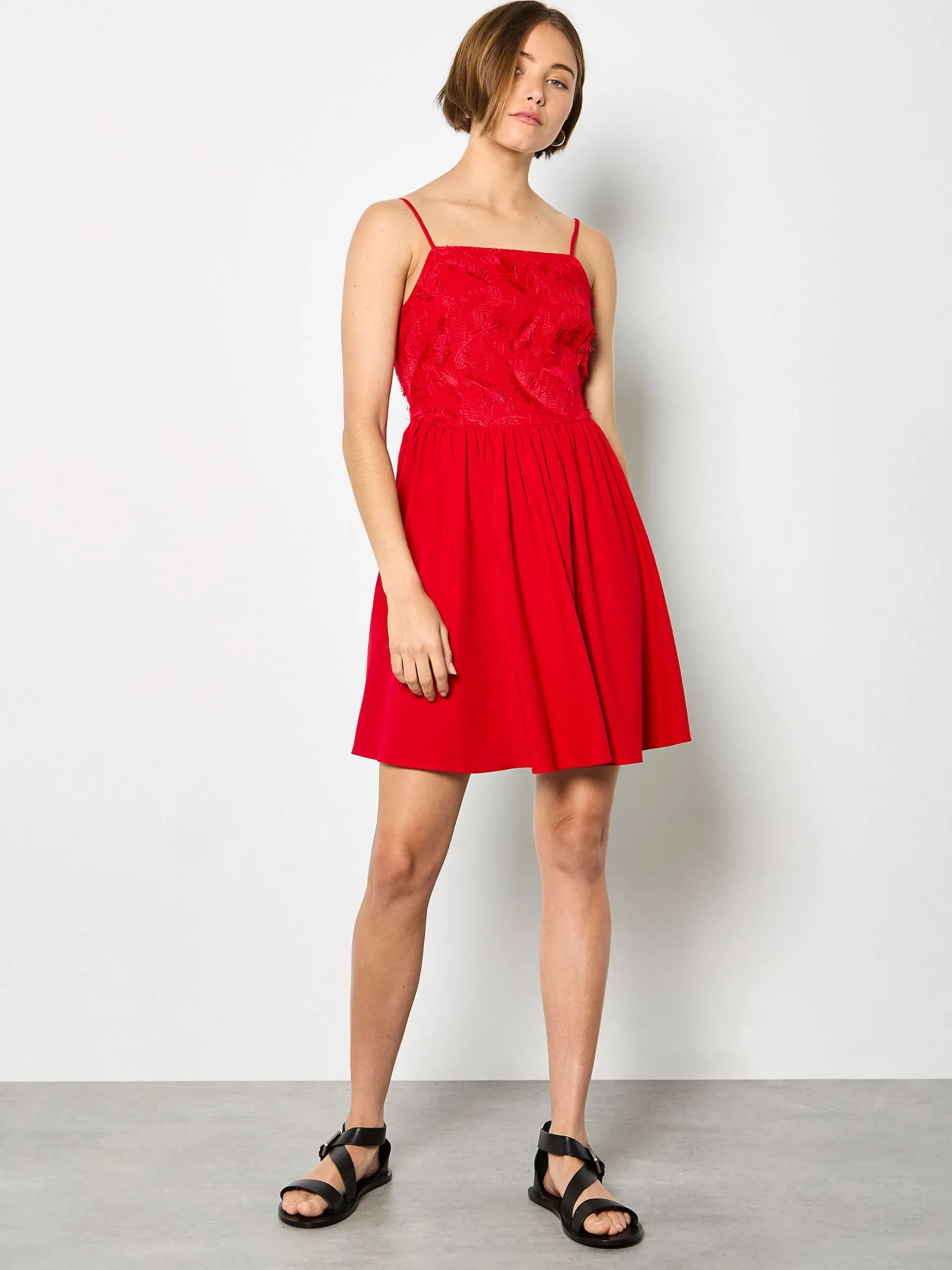 Apricot Damen Minikleid in rot - Länge: knielang