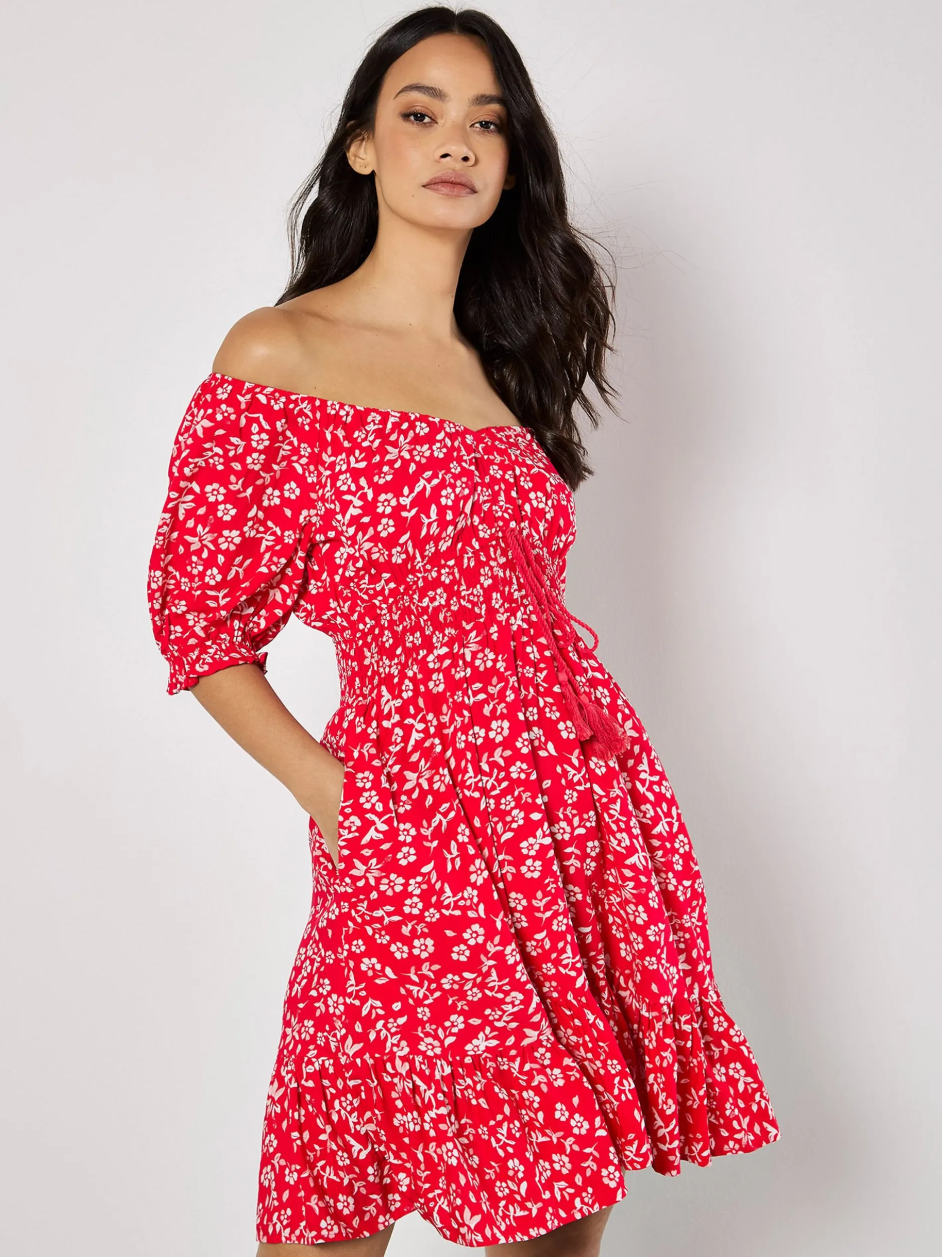 Apricot Damen Minikleid in rot - Länge: knielang