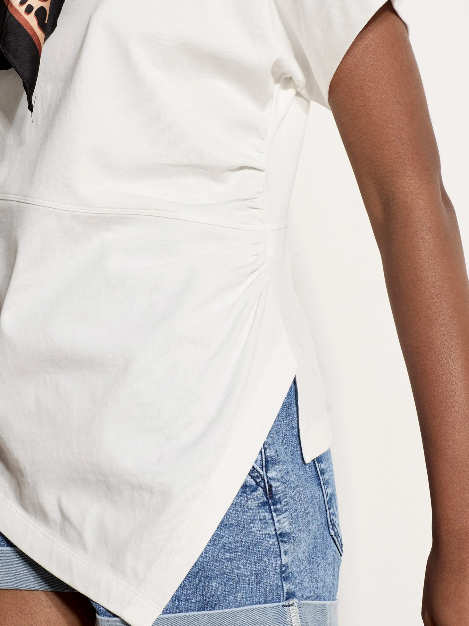 Apricot Damen Shirt in weiß - Ausschnitt: U-Boot