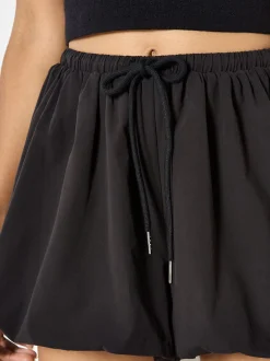 Apricot Damen Shorts in schwarz - Länge: kurz