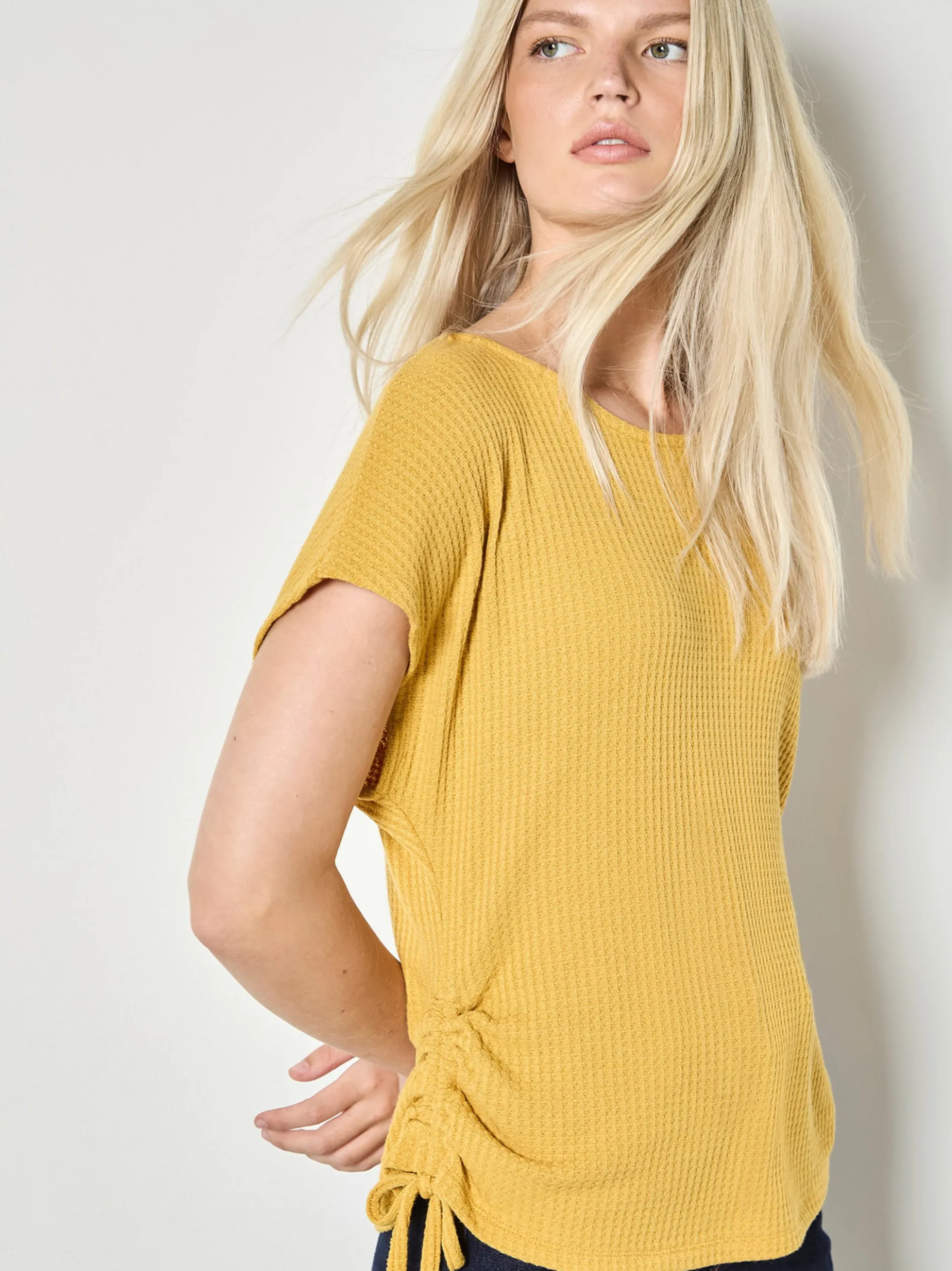 Apricot Damen Top in gelb - Ausschnitt: Rundhals