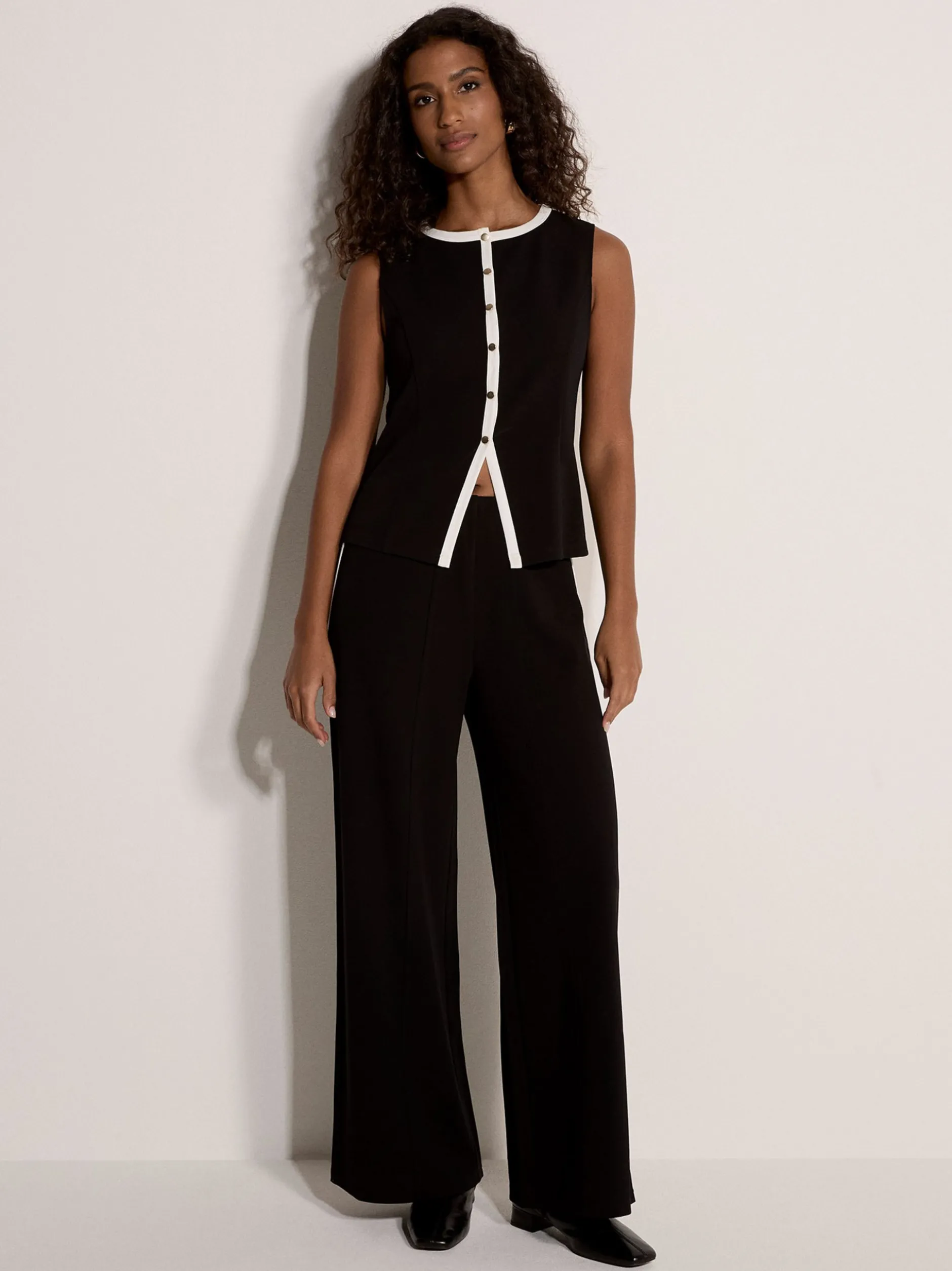 Apricot Damen Top in schwarz - Ausschnitt: Rollkragen