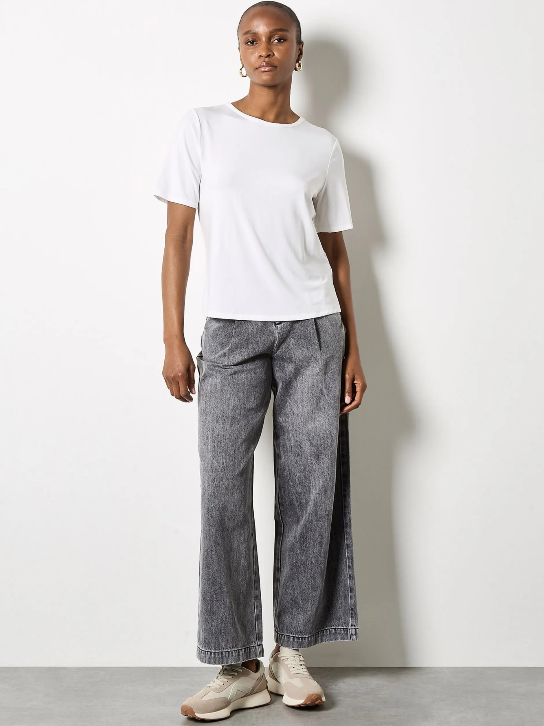 Apricot Damen Top in weiß - Ausschnitt: Rundhals